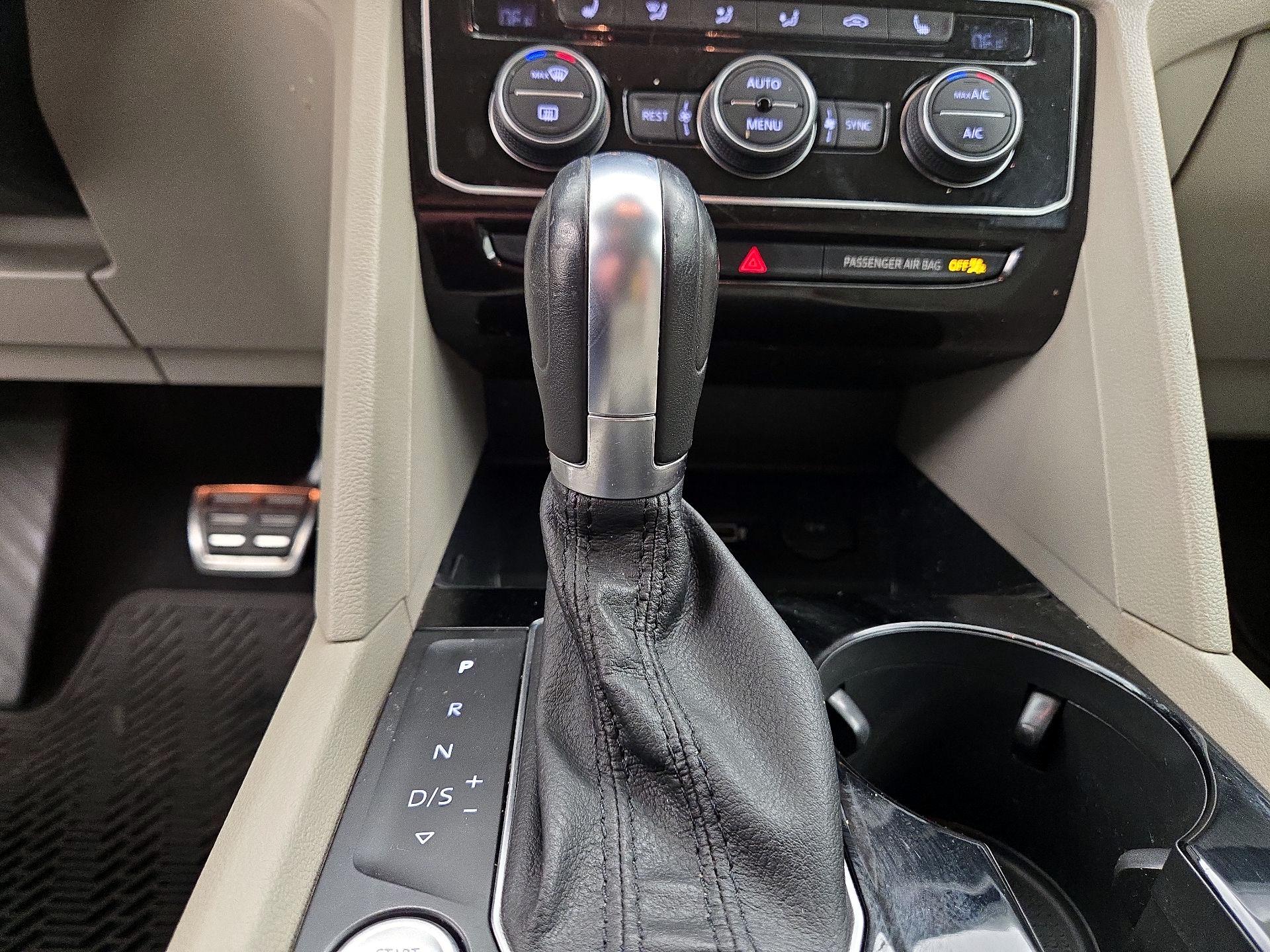 Thumbnail: 2019 Volkswagen Atlas - 18