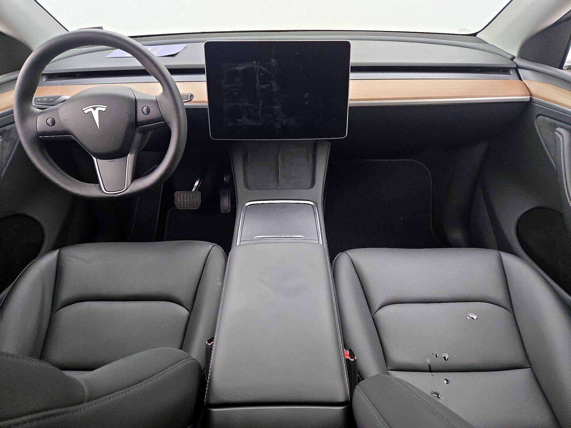 Thumbnail: 2025 Tesla Model Y - 9