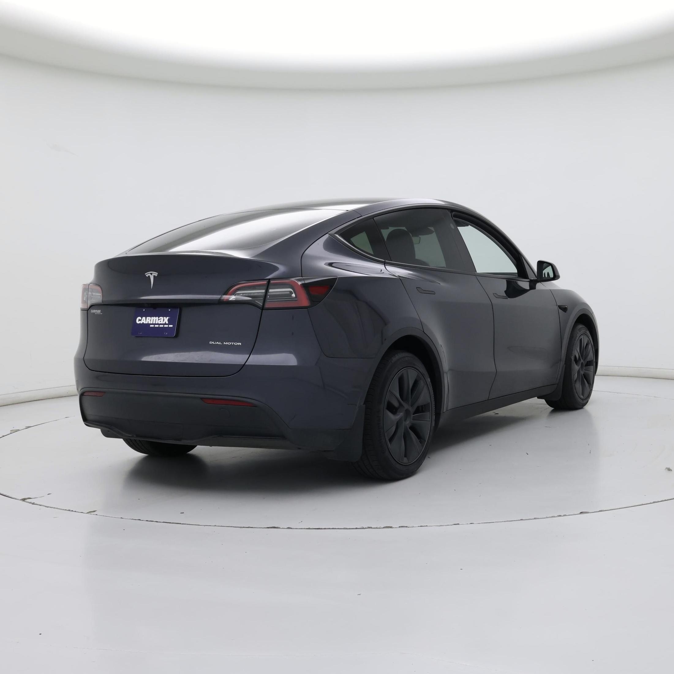 Thumbnail: 2025 Tesla Model Y - 8
