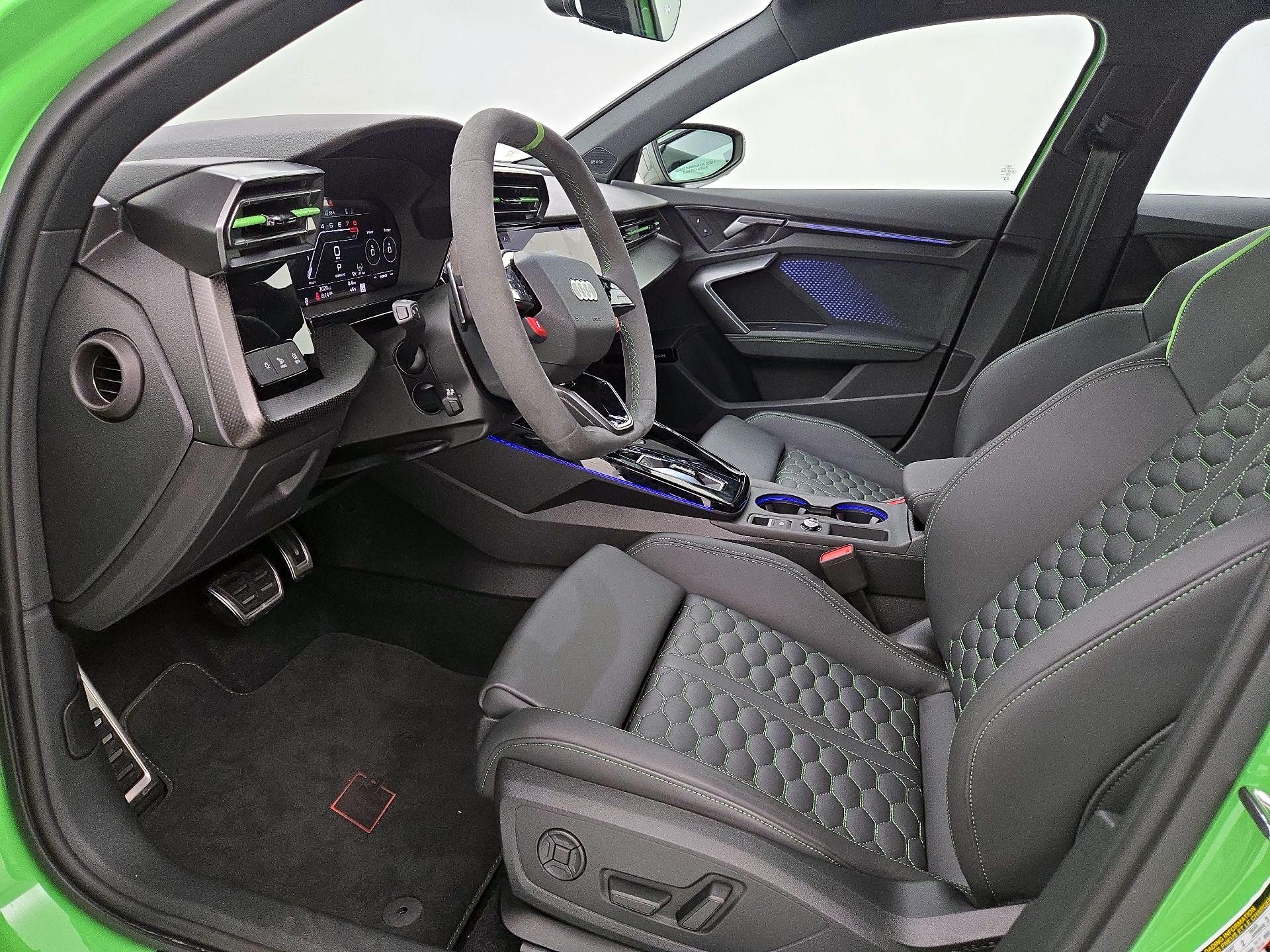 Thumbnail: 2025 Audi RS 3 - 11