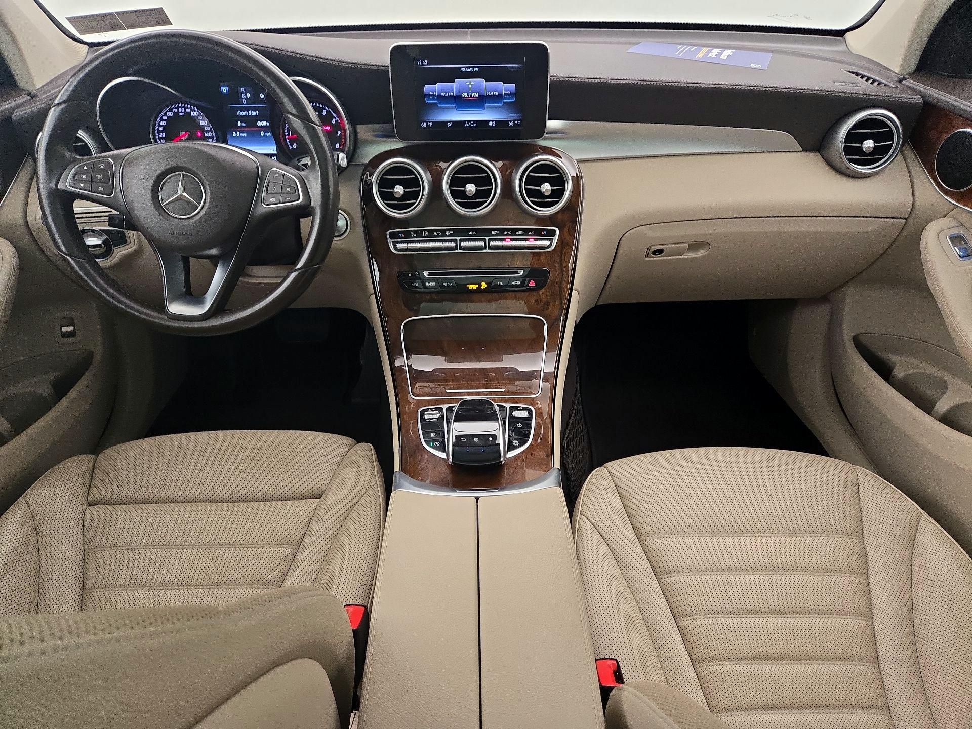 Thumbnail: 2016 Mercedes-Benz GLC - 9