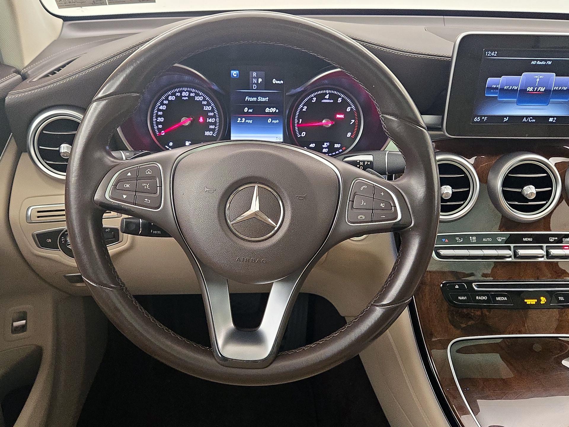 Thumbnail: 2016 Mercedes-Benz GLC - 10