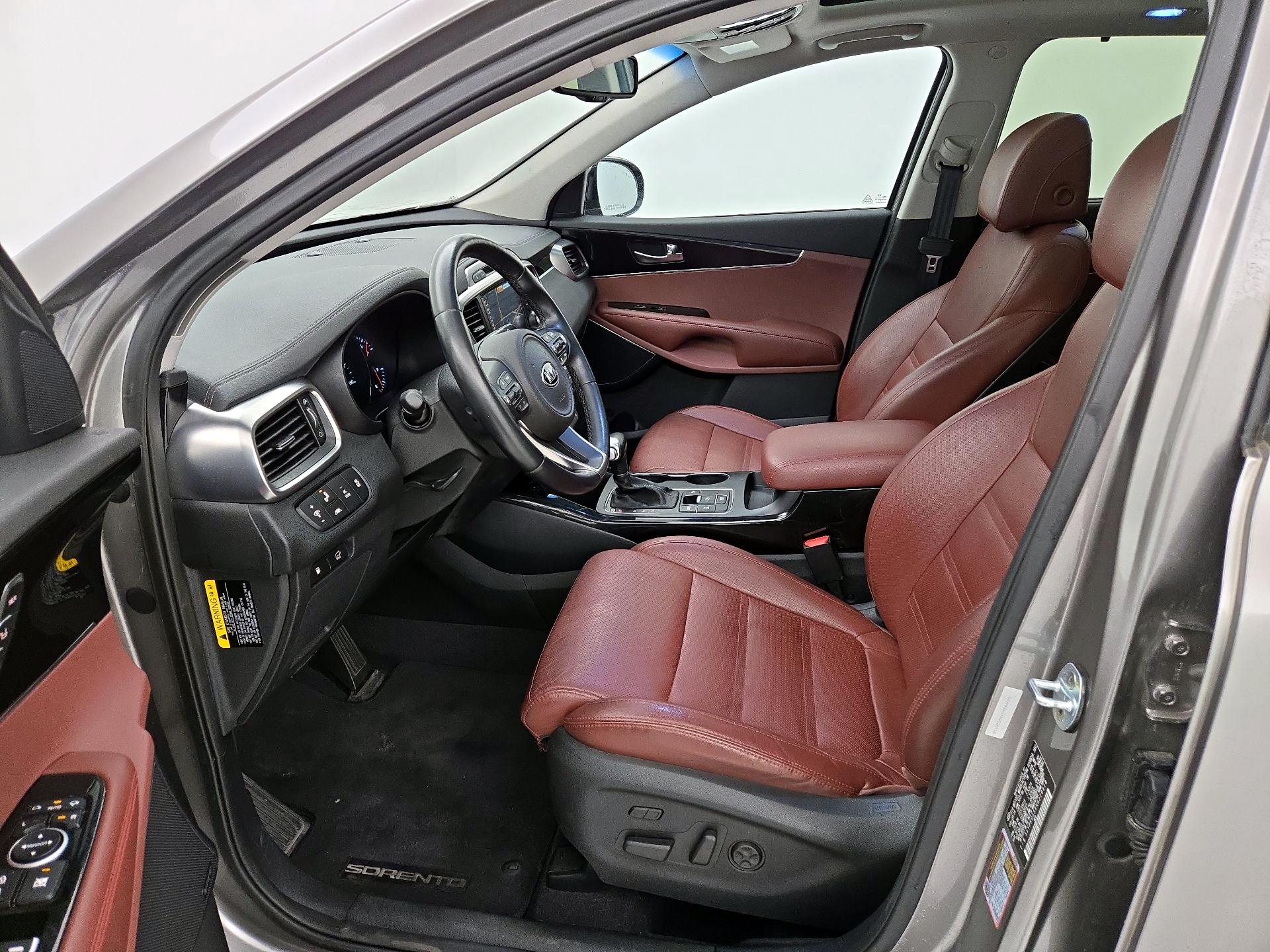 Thumbnail: 2017 Kia Sorento - 11