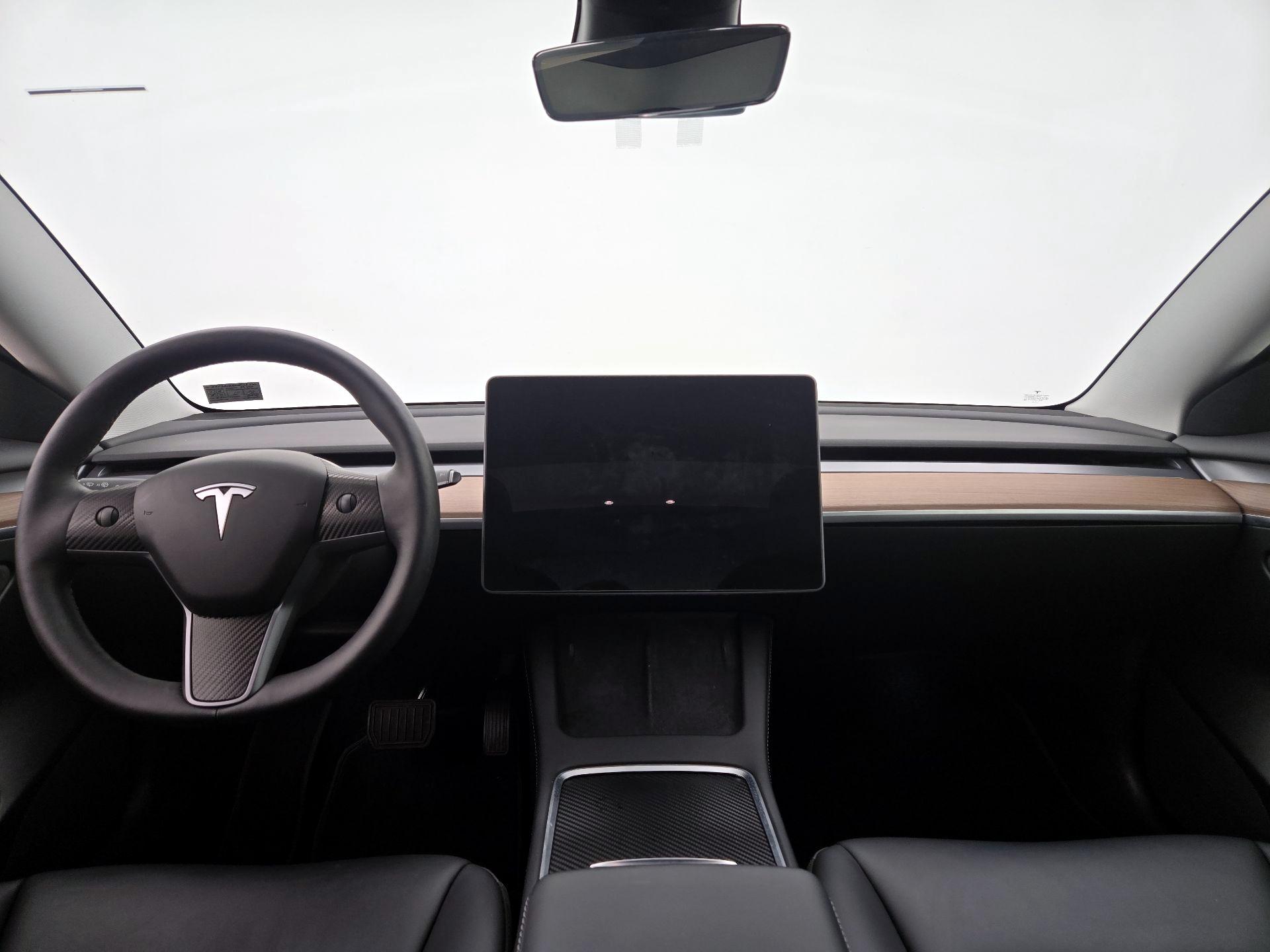 Thumbnail: 2022 Tesla Model 3 - 9