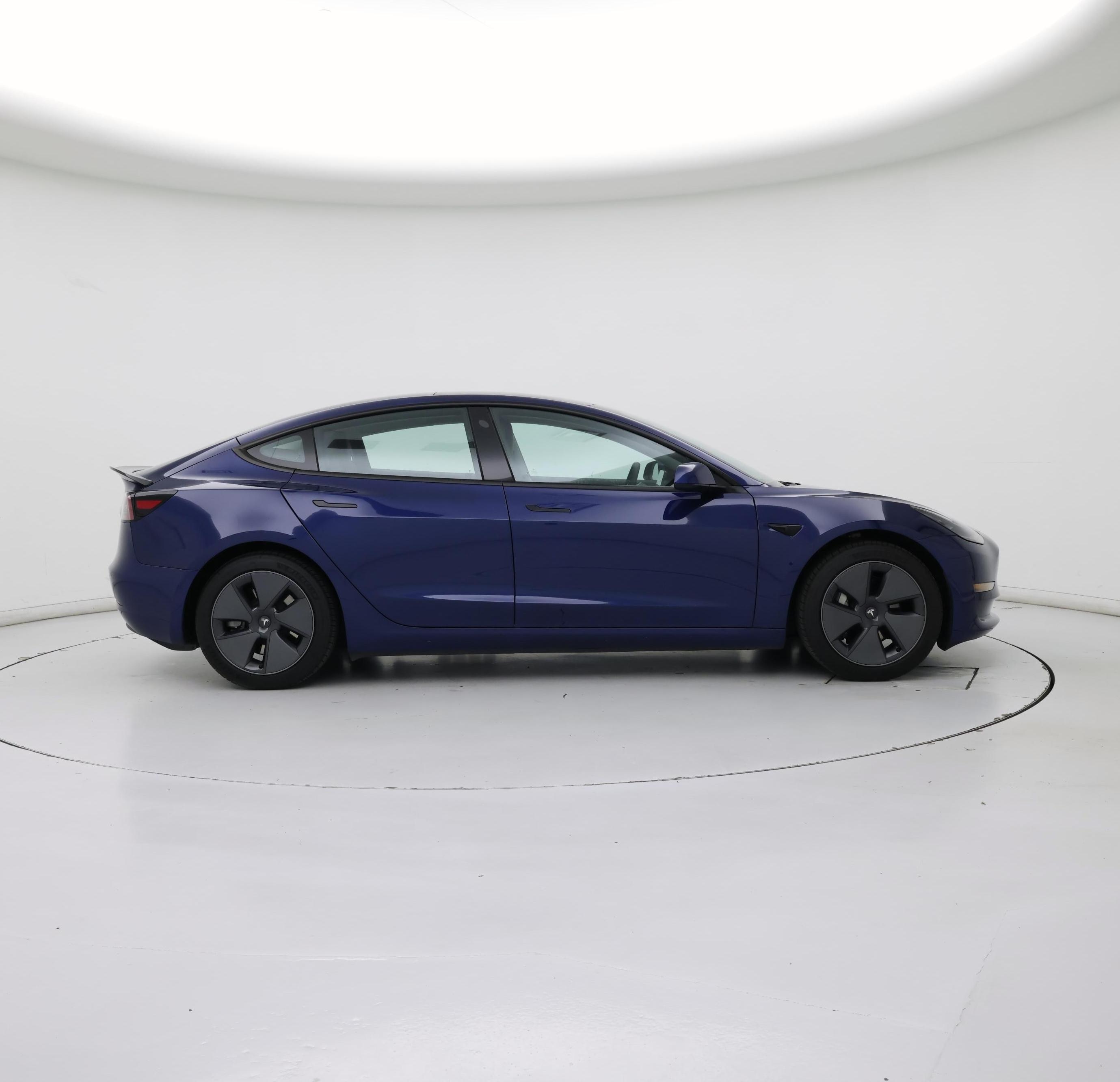 Thumbnail: 2022 Tesla Model 3 - 7
