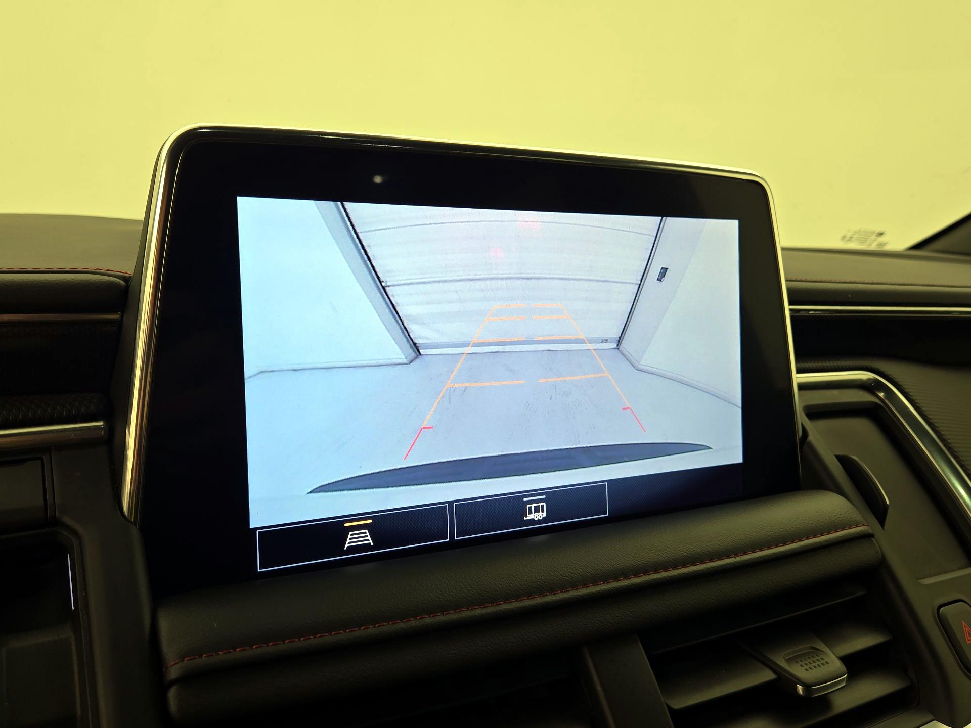 Thumbnail: 2021 Chevrolet Tahoe - 14