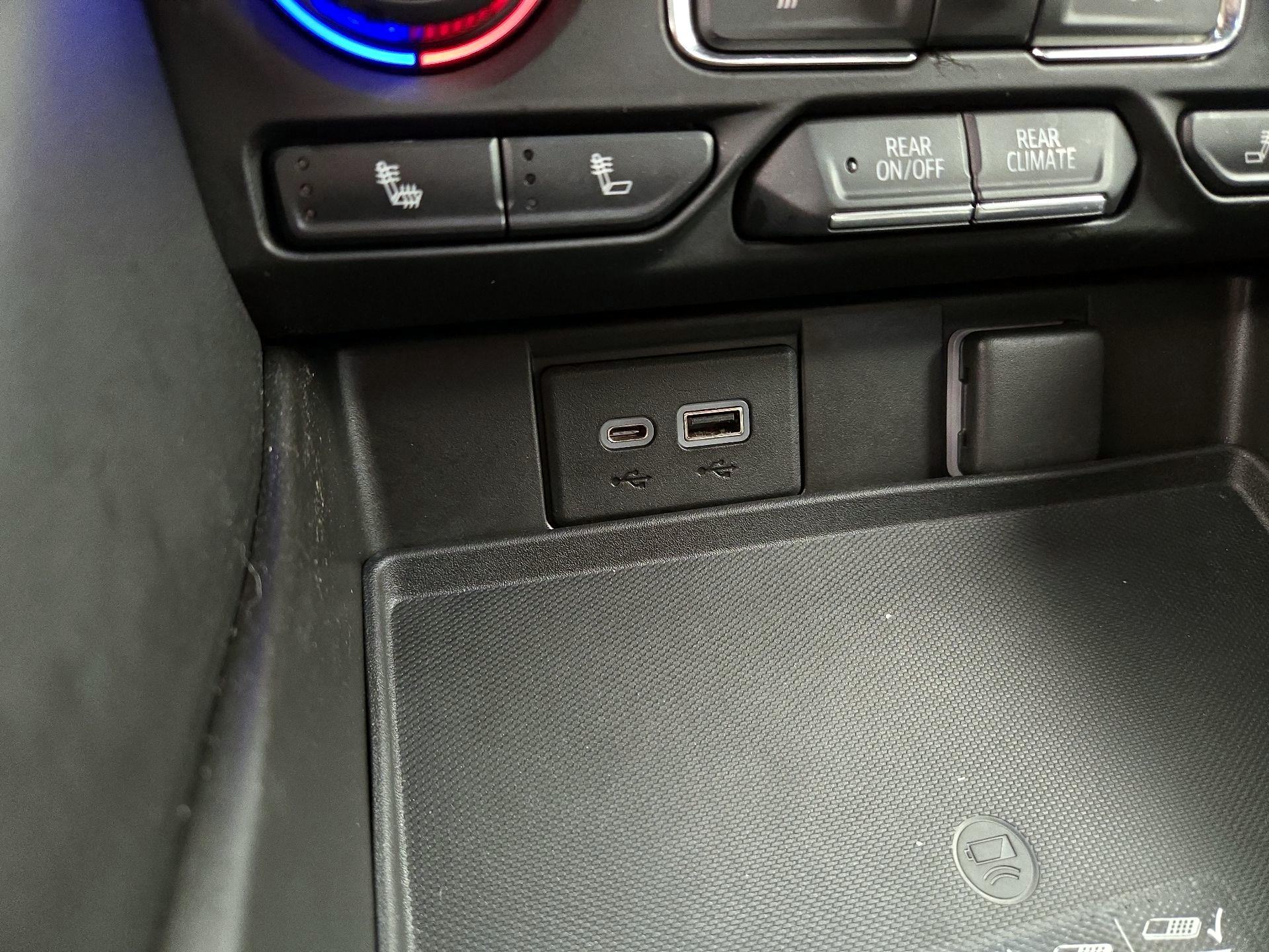 Thumbnail: 2021 Chevrolet Tahoe - 18