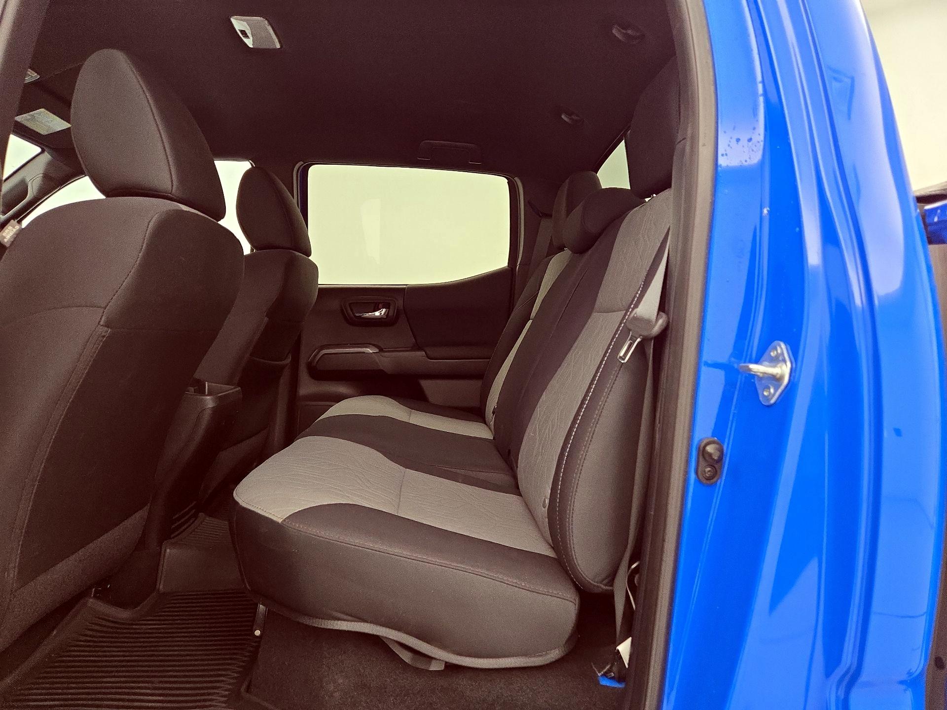 Thumbnail: 2021 Toyota Tacoma - 19