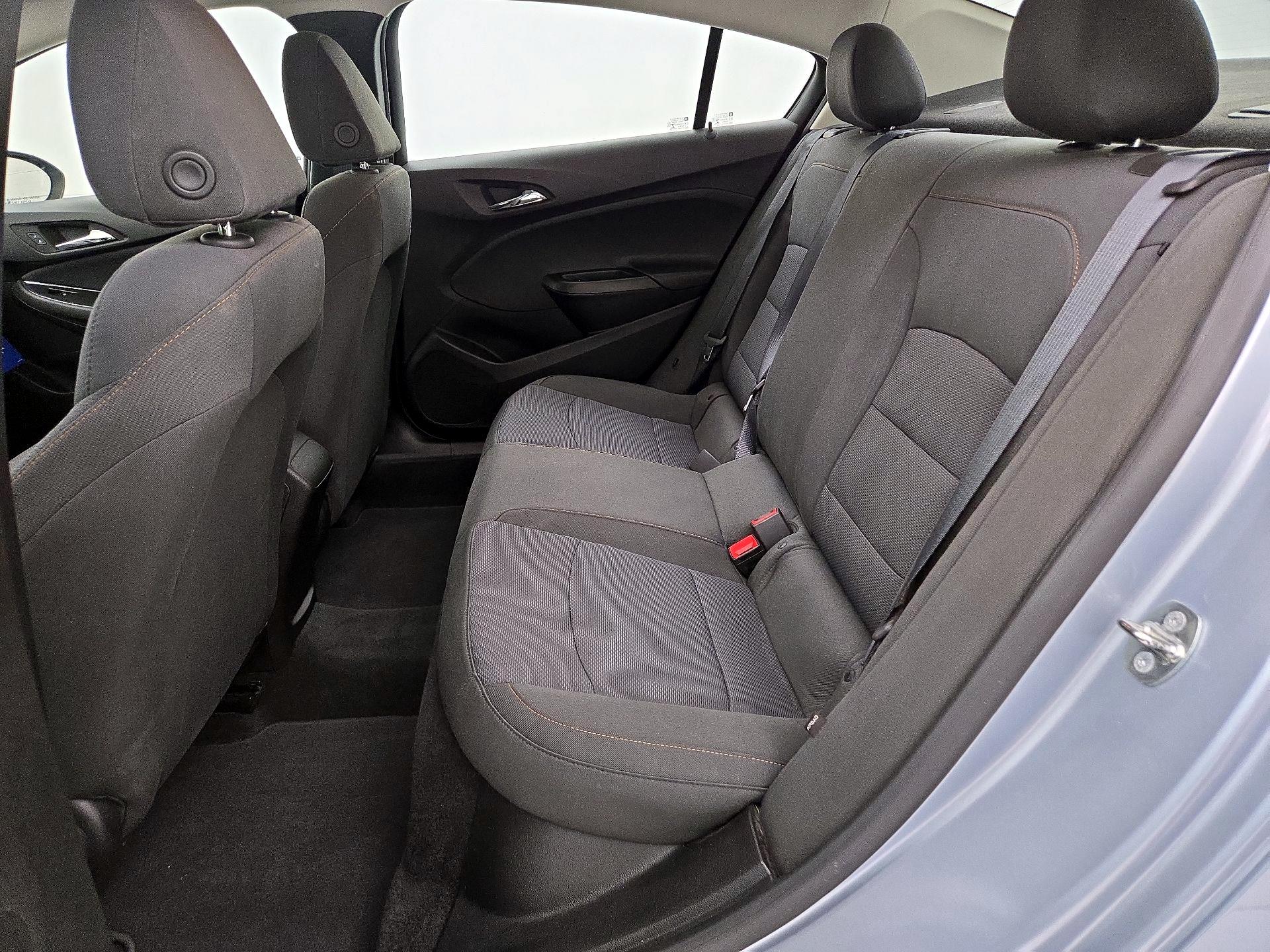 Thumbnail: 2018 Chevrolet Cruze - 19