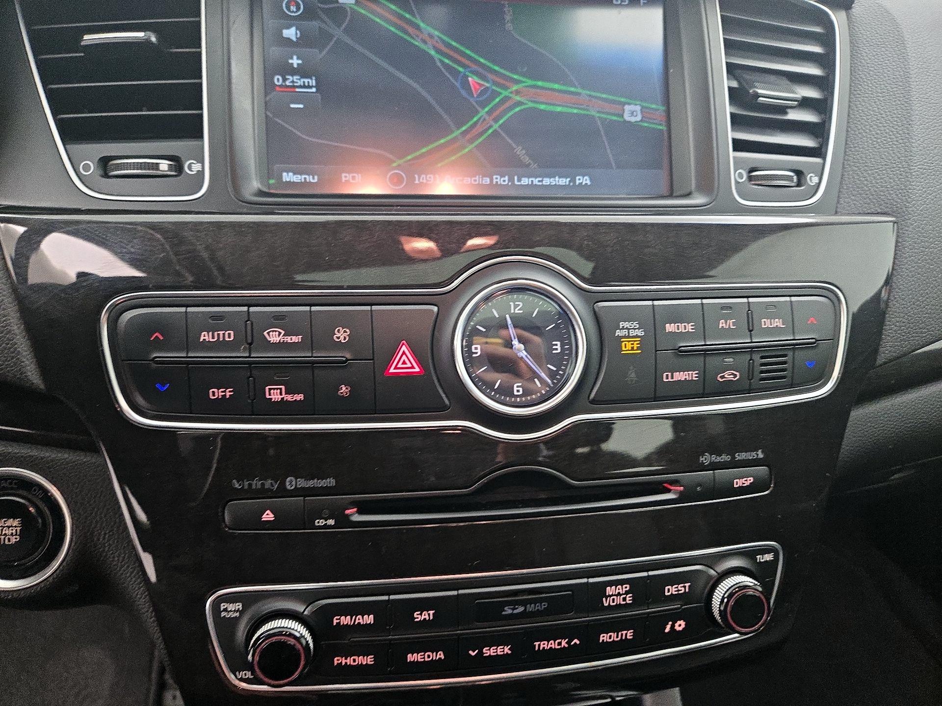 Thumbnail: 2015 Kia Cadenza - 17