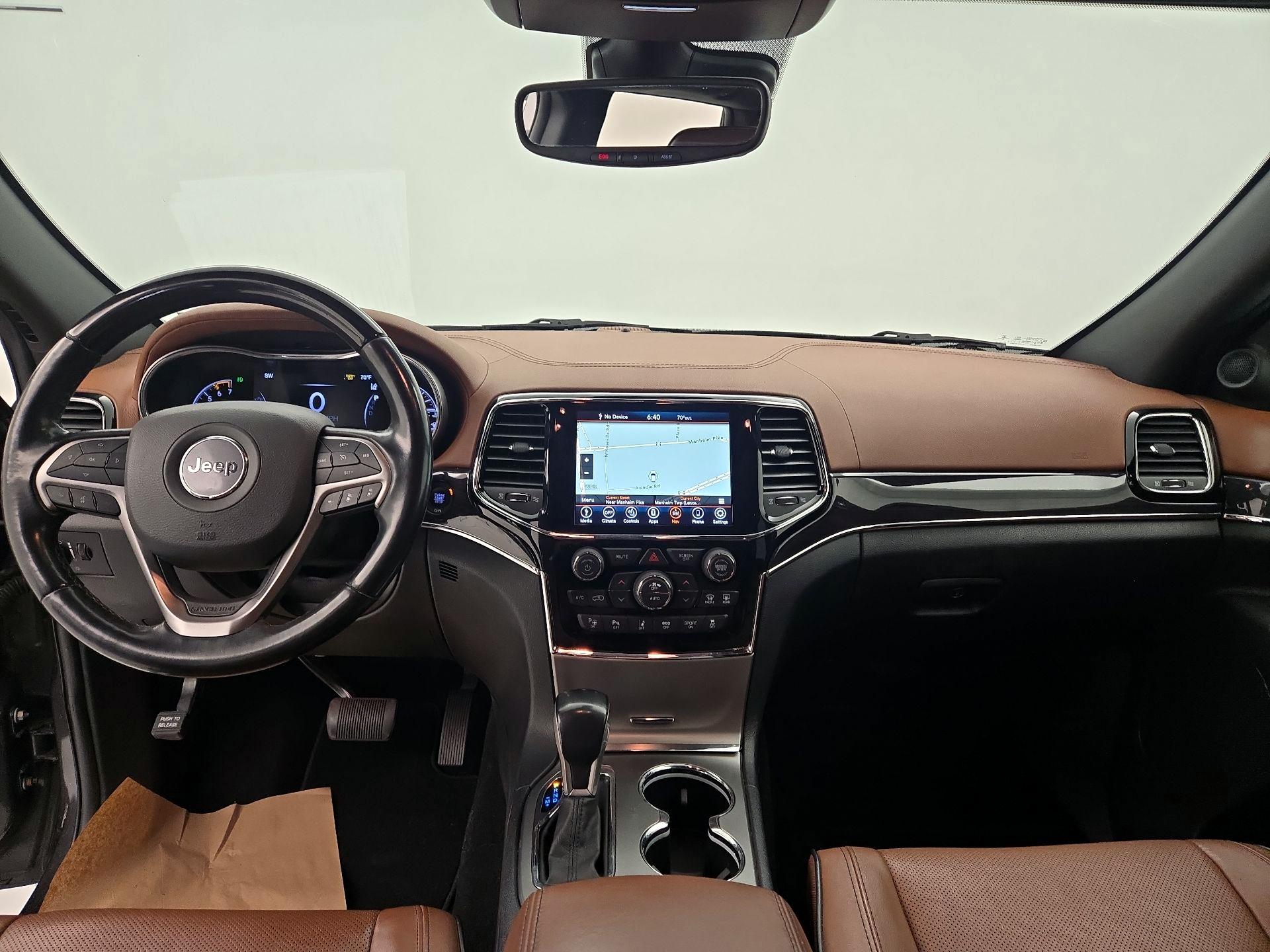 Thumbnail: 2020 Jeep Grand Cherokee - 9