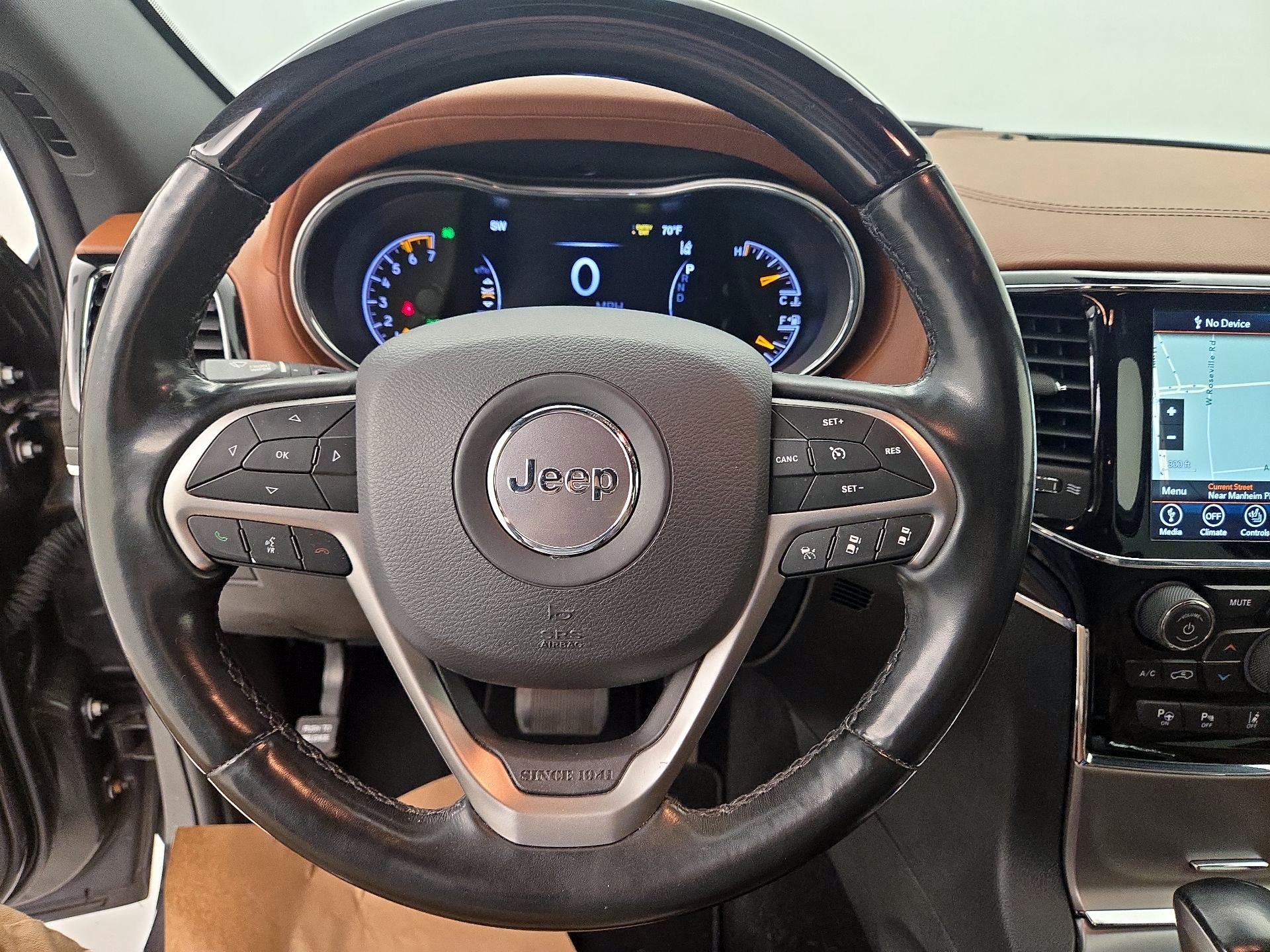 Thumbnail: 2020 Jeep Grand Cherokee - 10