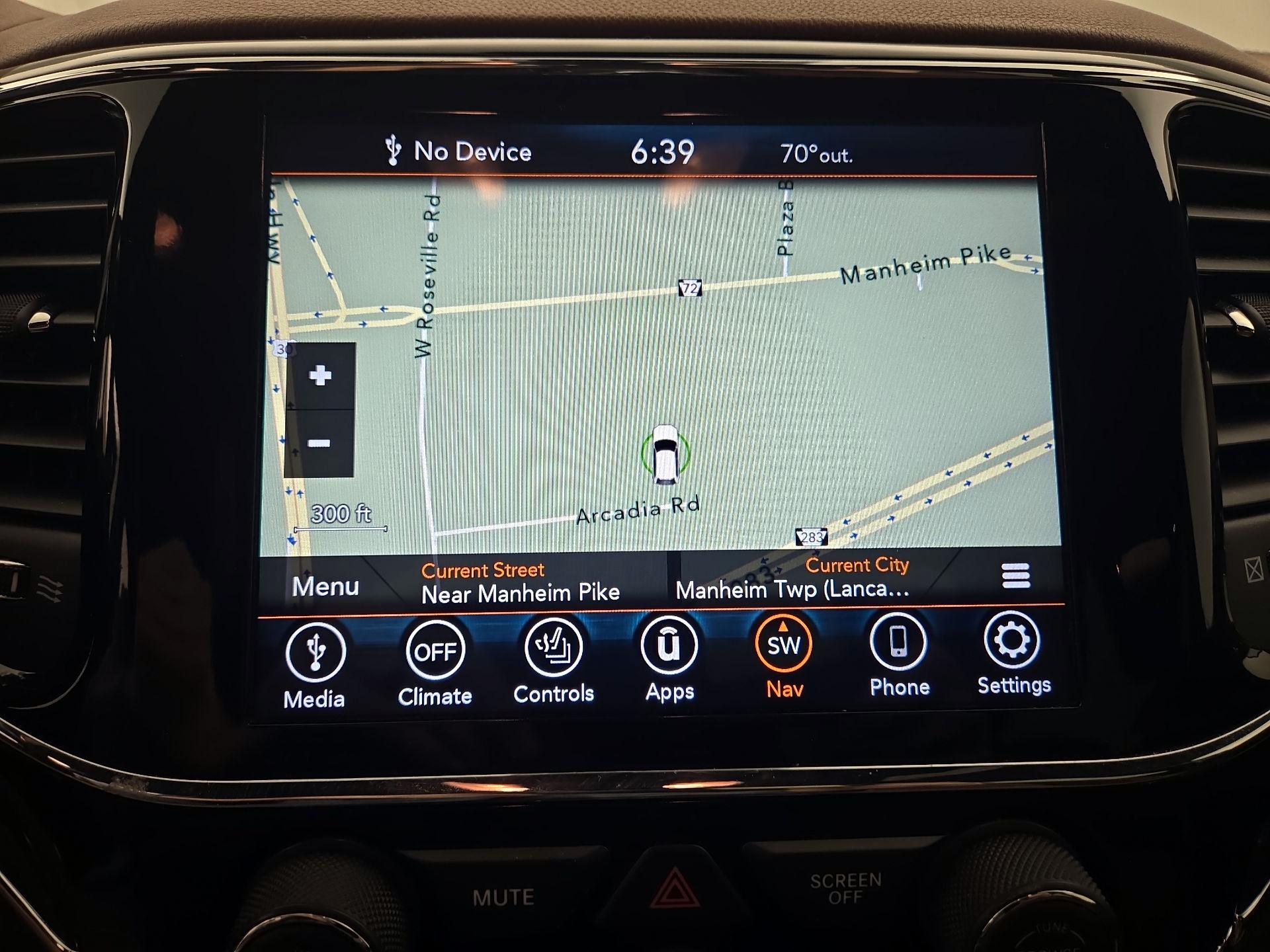 Thumbnail: 2020 Jeep Grand Cherokee - 14