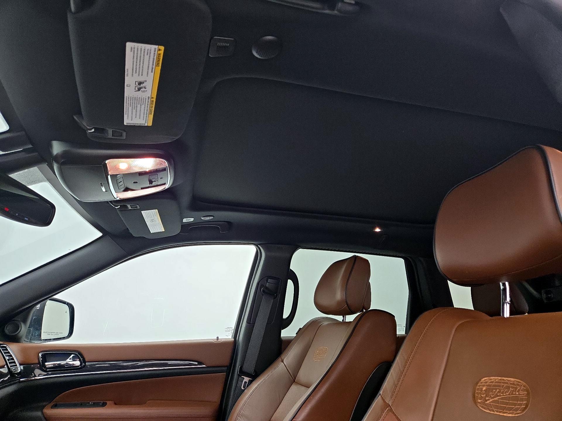 Thumbnail: 2020 Jeep Grand Cherokee - 20