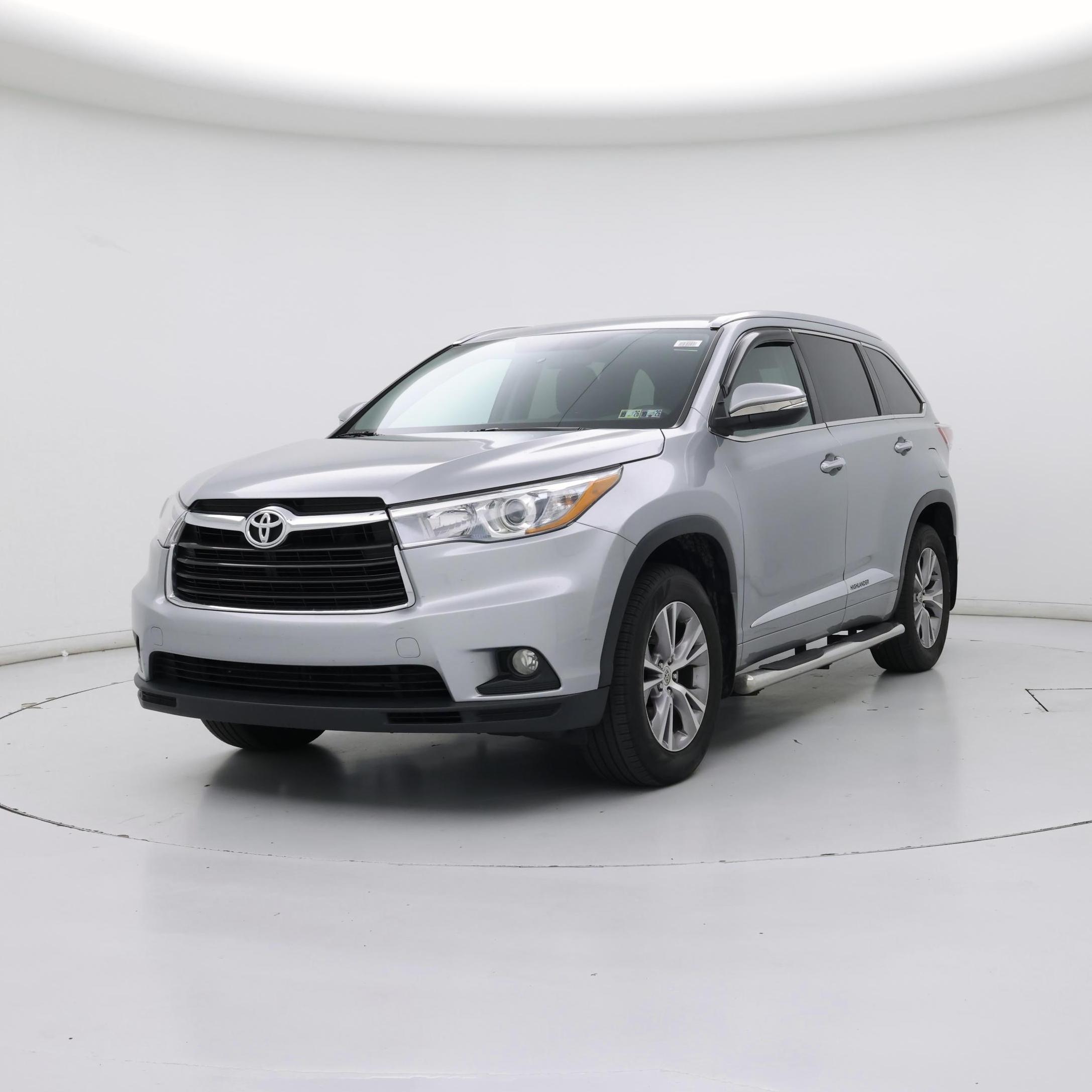 Thumbnail: 2015 Toyota Highlander - 4