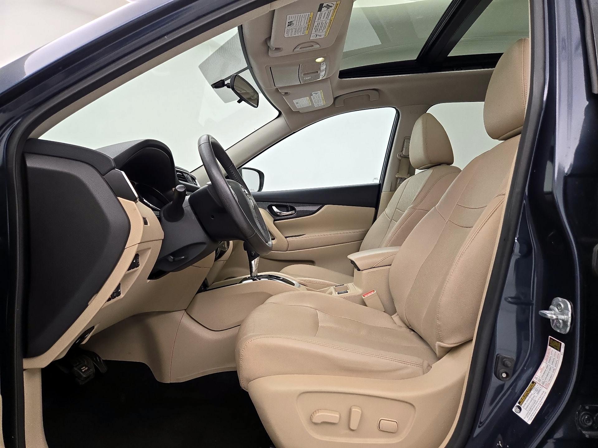 Thumbnail: 2016 Nissan Rogue - 11