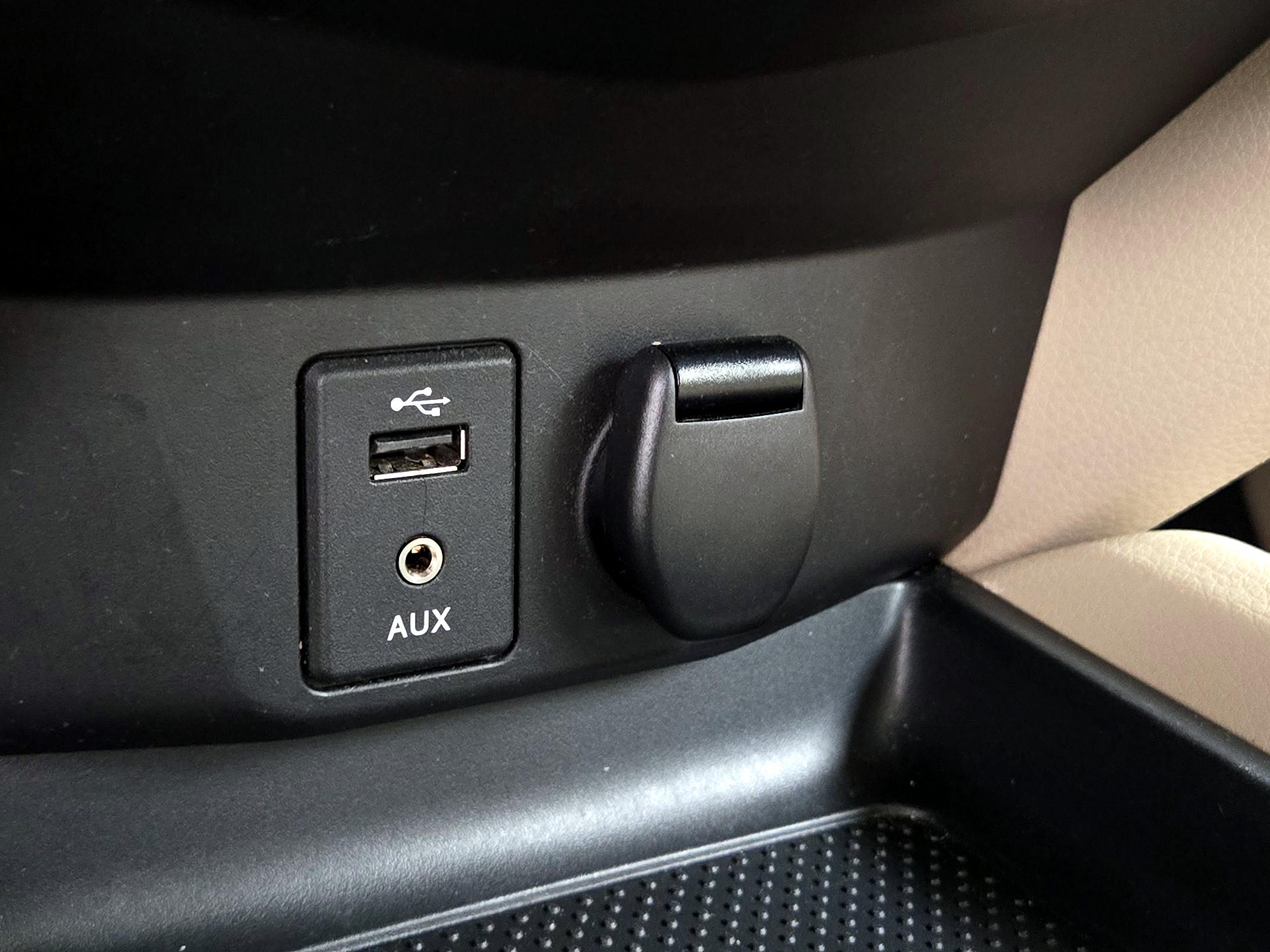 Thumbnail: 2016 Nissan Rogue - 19