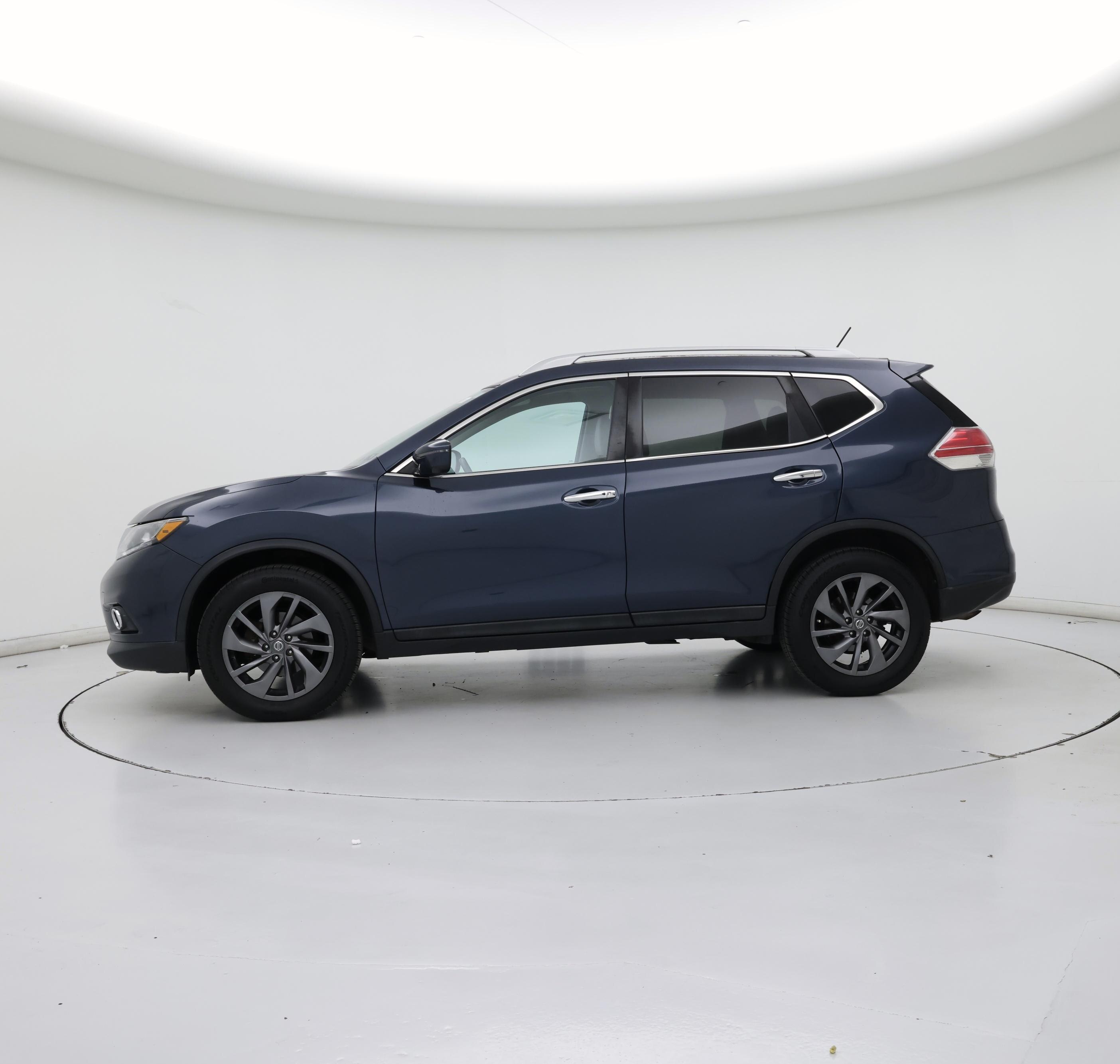 Thumbnail: 2016 Nissan Rogue - 3