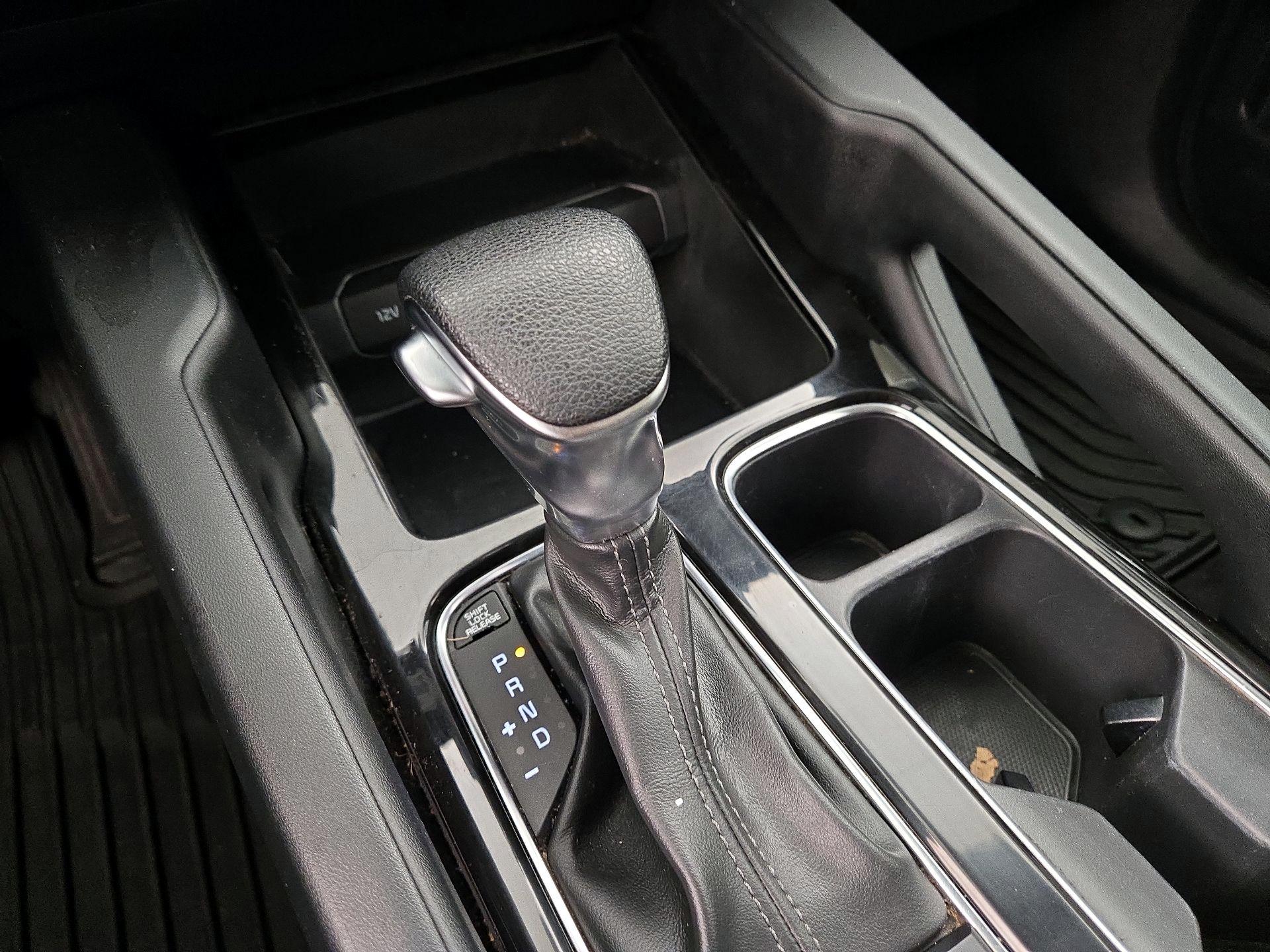 Thumbnail: 2020 Kia Telluride - 17