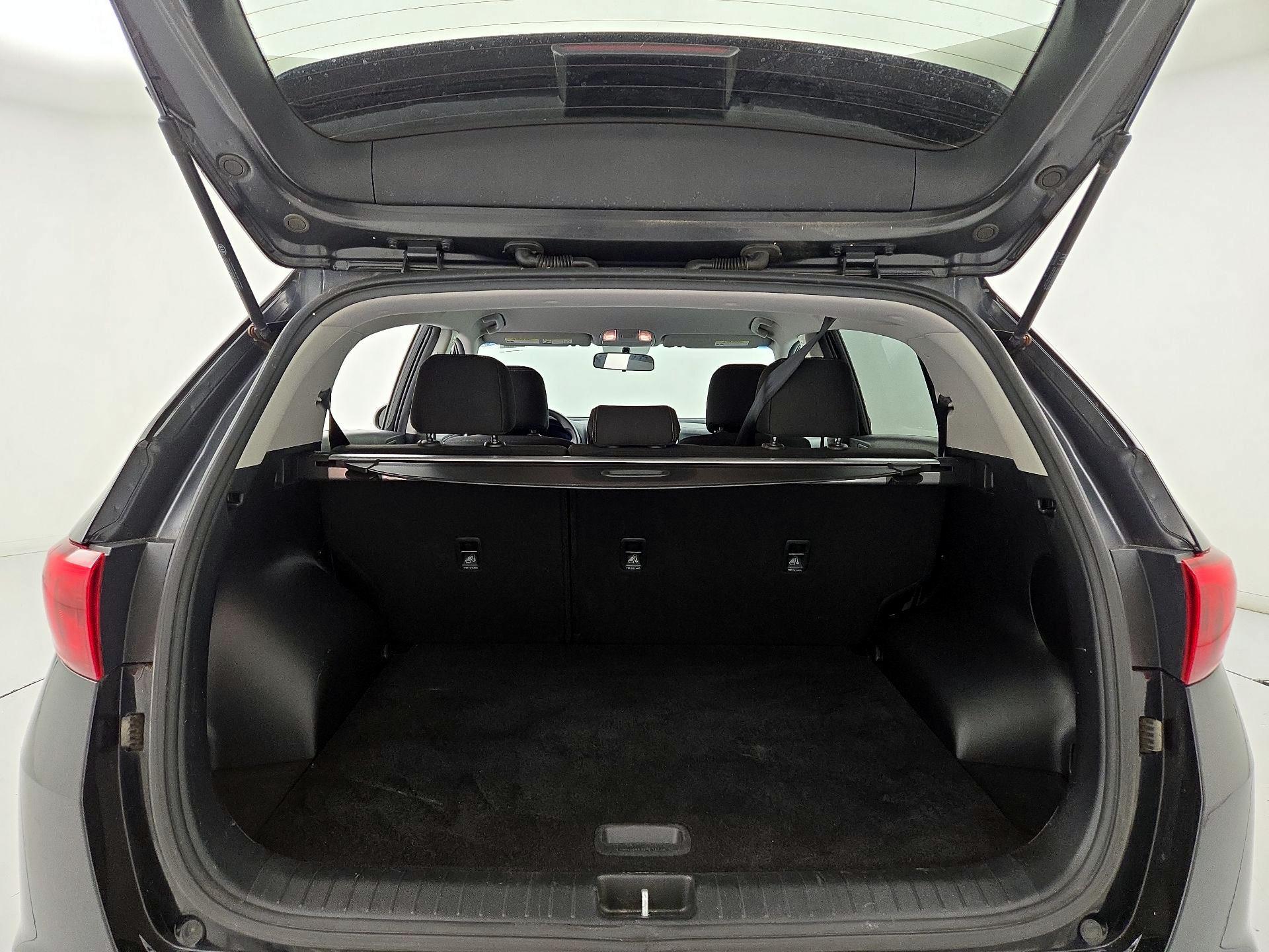 Thumbnail: 2017 Kia Sportage - 19