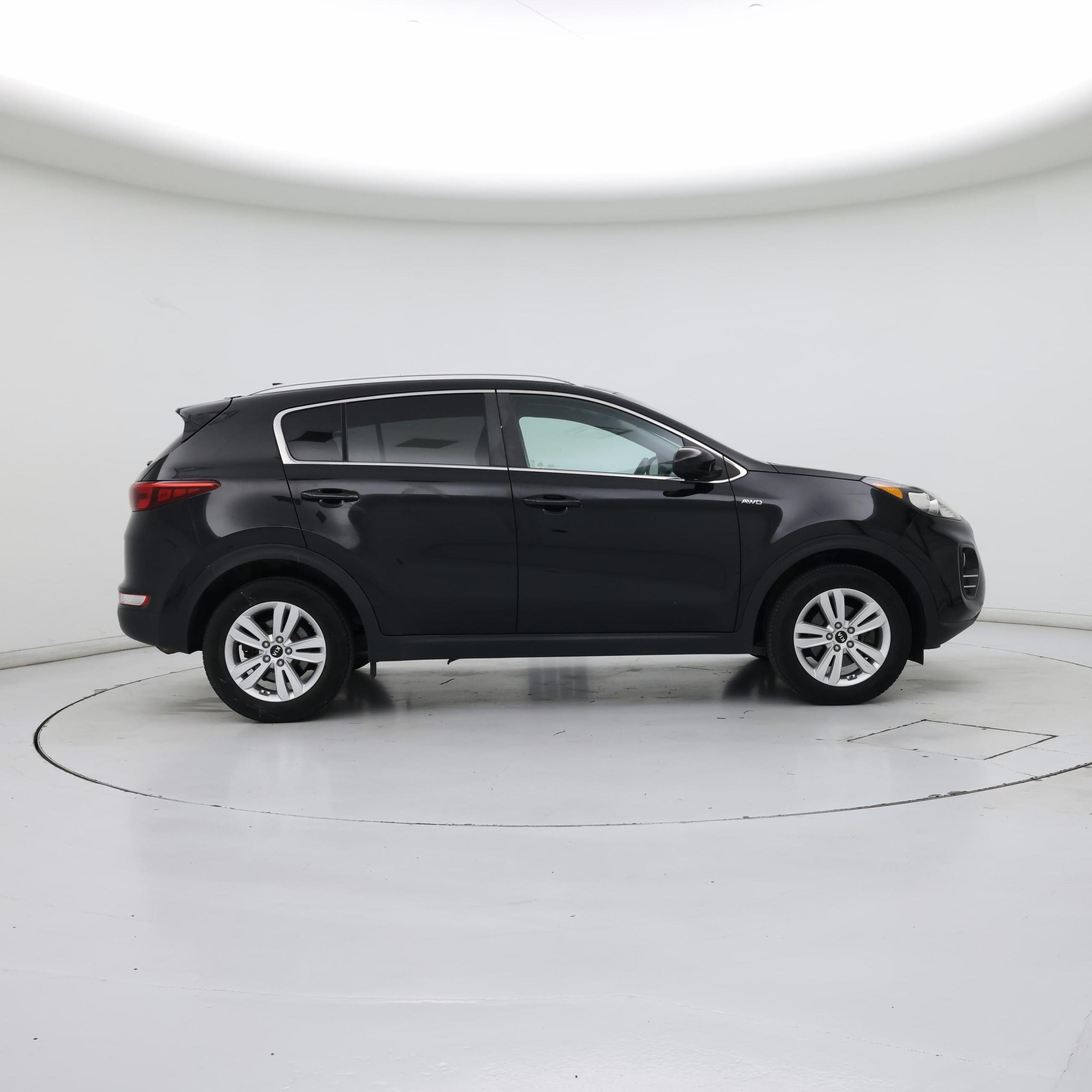 Thumbnail: 2017 Kia Sportage - 7