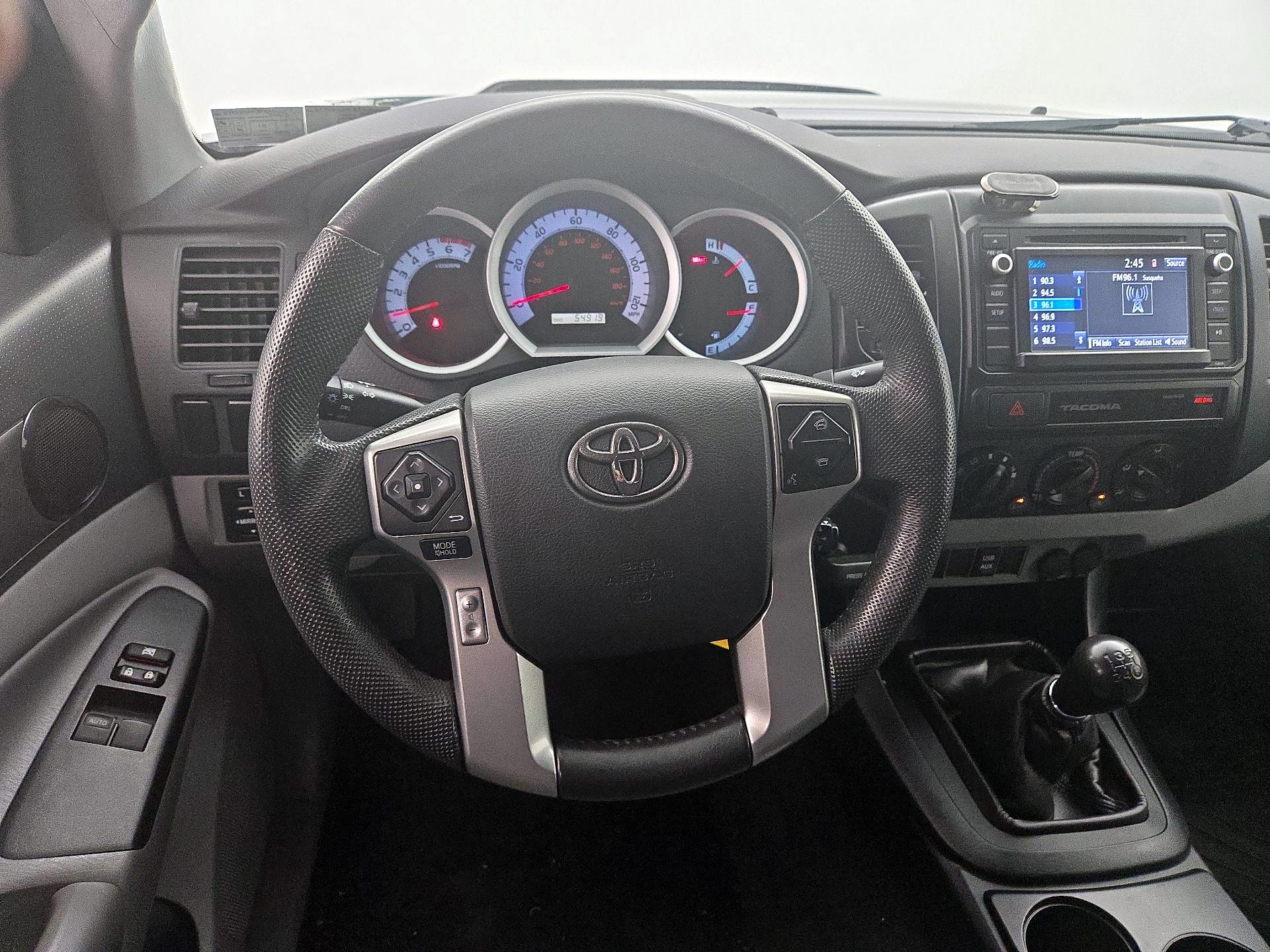 Thumbnail: 2015 Toyota Tacoma - 10