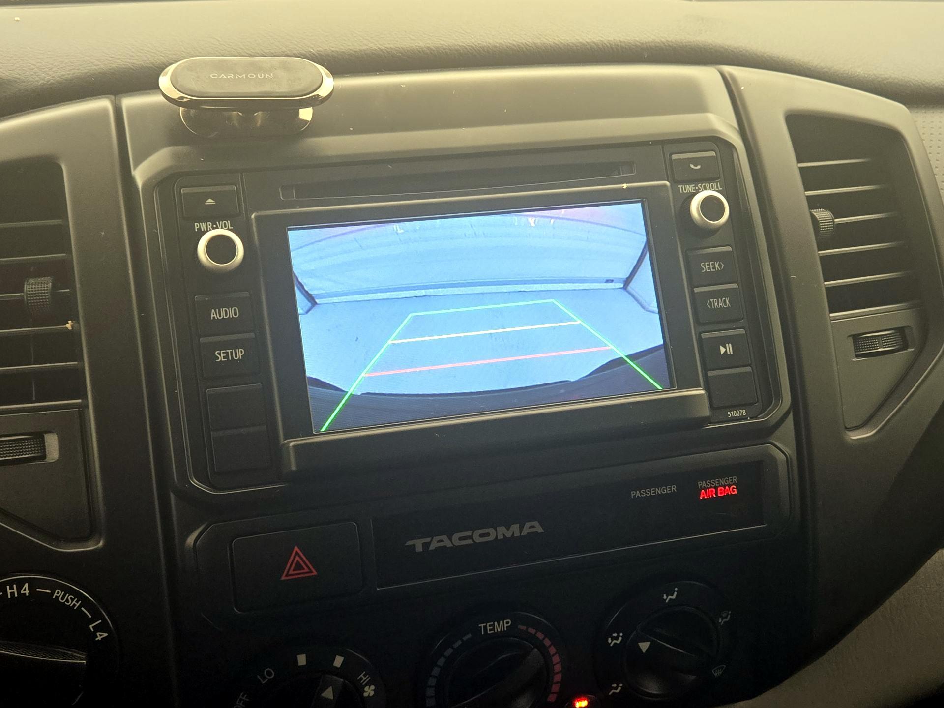 Thumbnail: 2015 Toyota Tacoma - 14