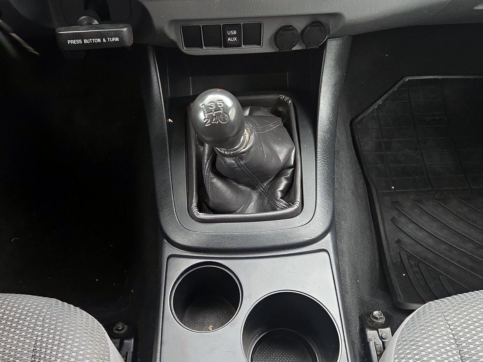 Thumbnail: 2015 Toyota Tacoma - 17