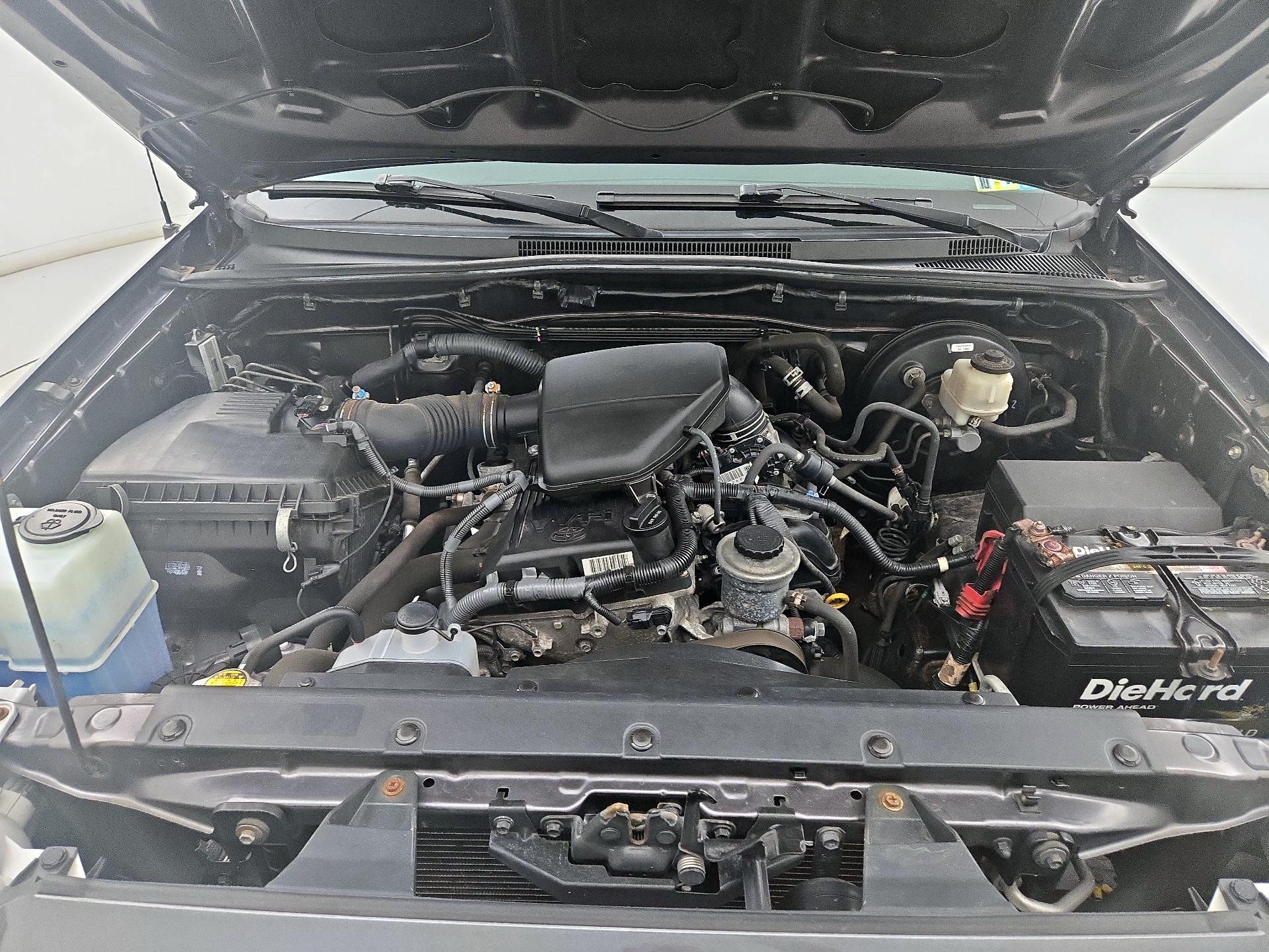 Thumbnail: 2015 Toyota Tacoma - 20