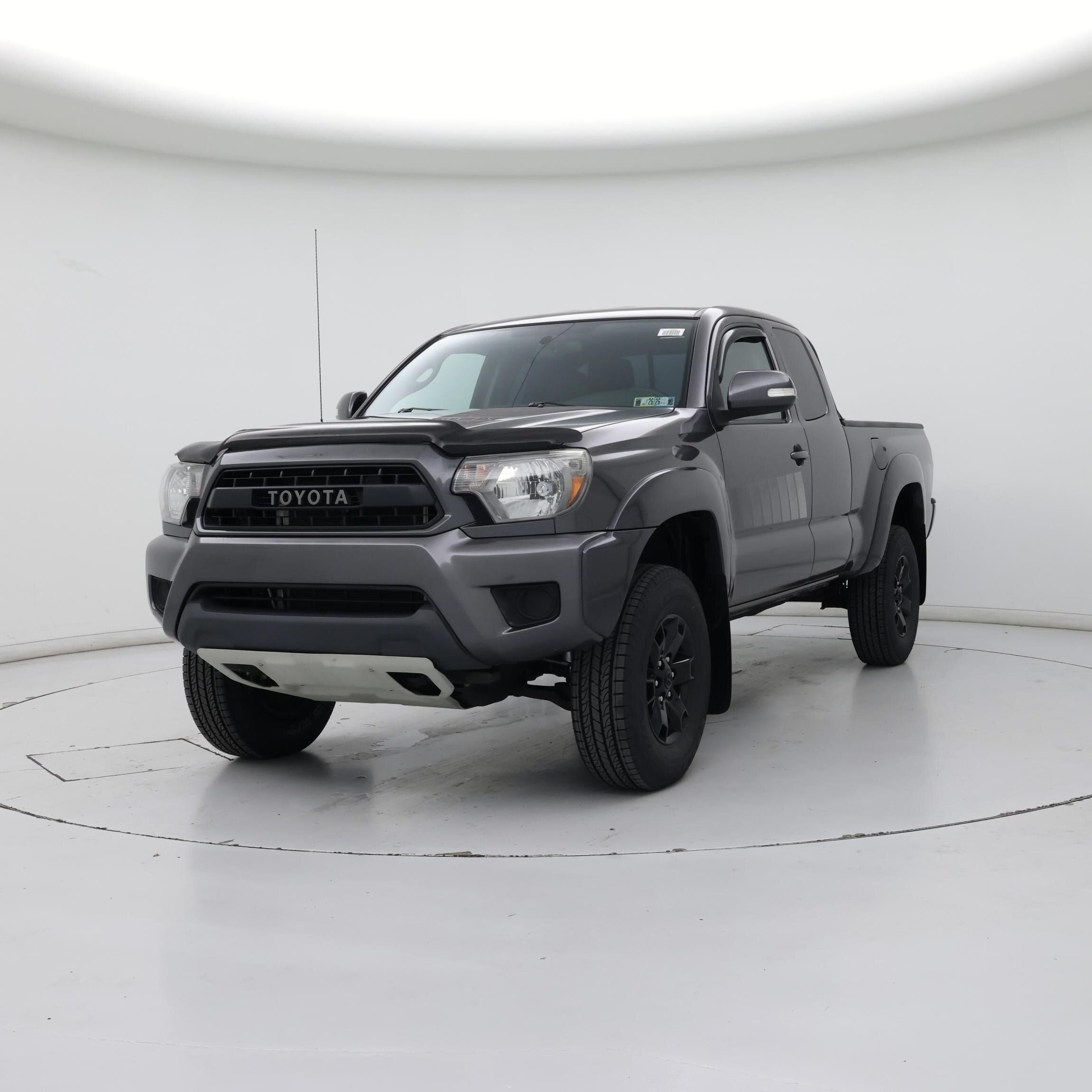 Thumbnail: 2015 Toyota Tacoma - 4