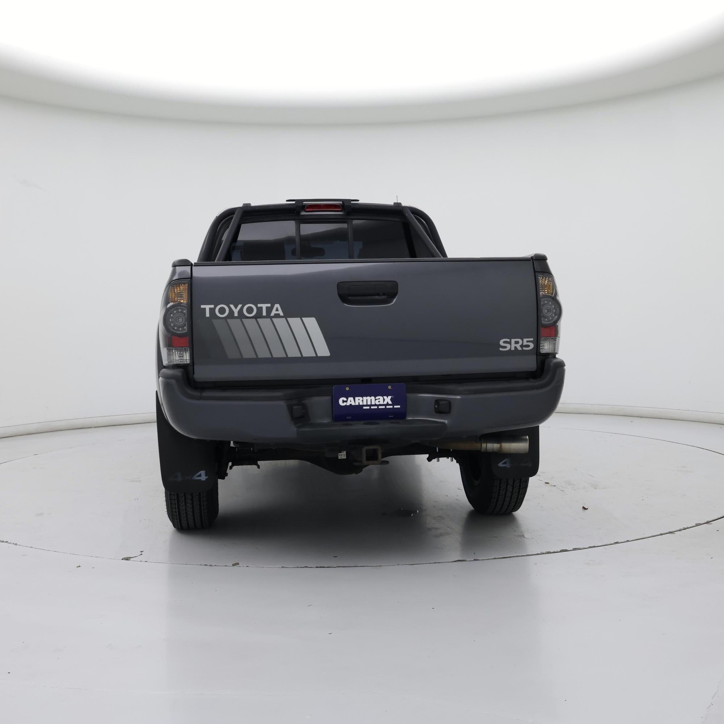 Thumbnail: 2015 Toyota Tacoma - 6