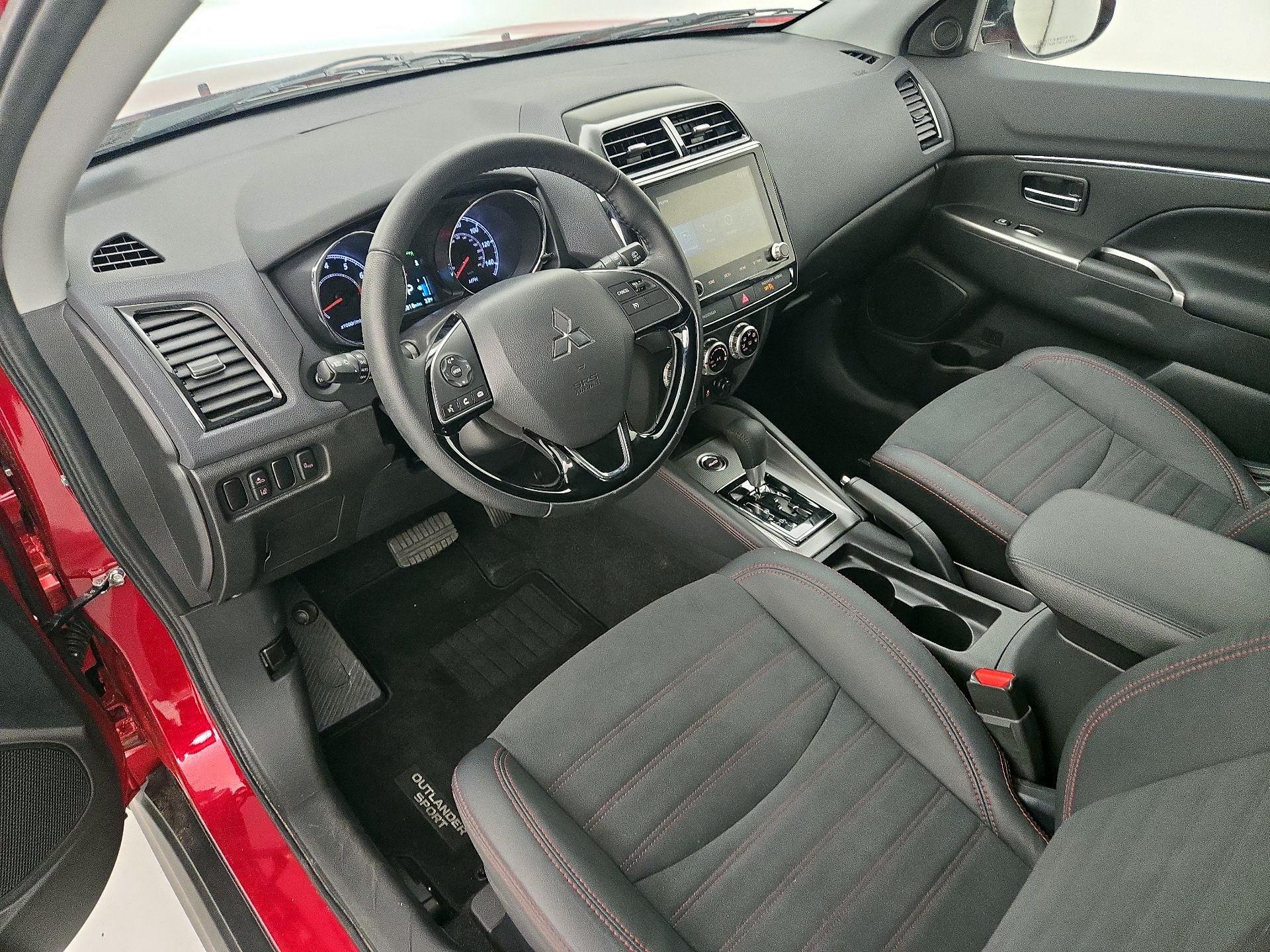 Thumbnail: 2022 Mitsubishi Outlander Sport - 11