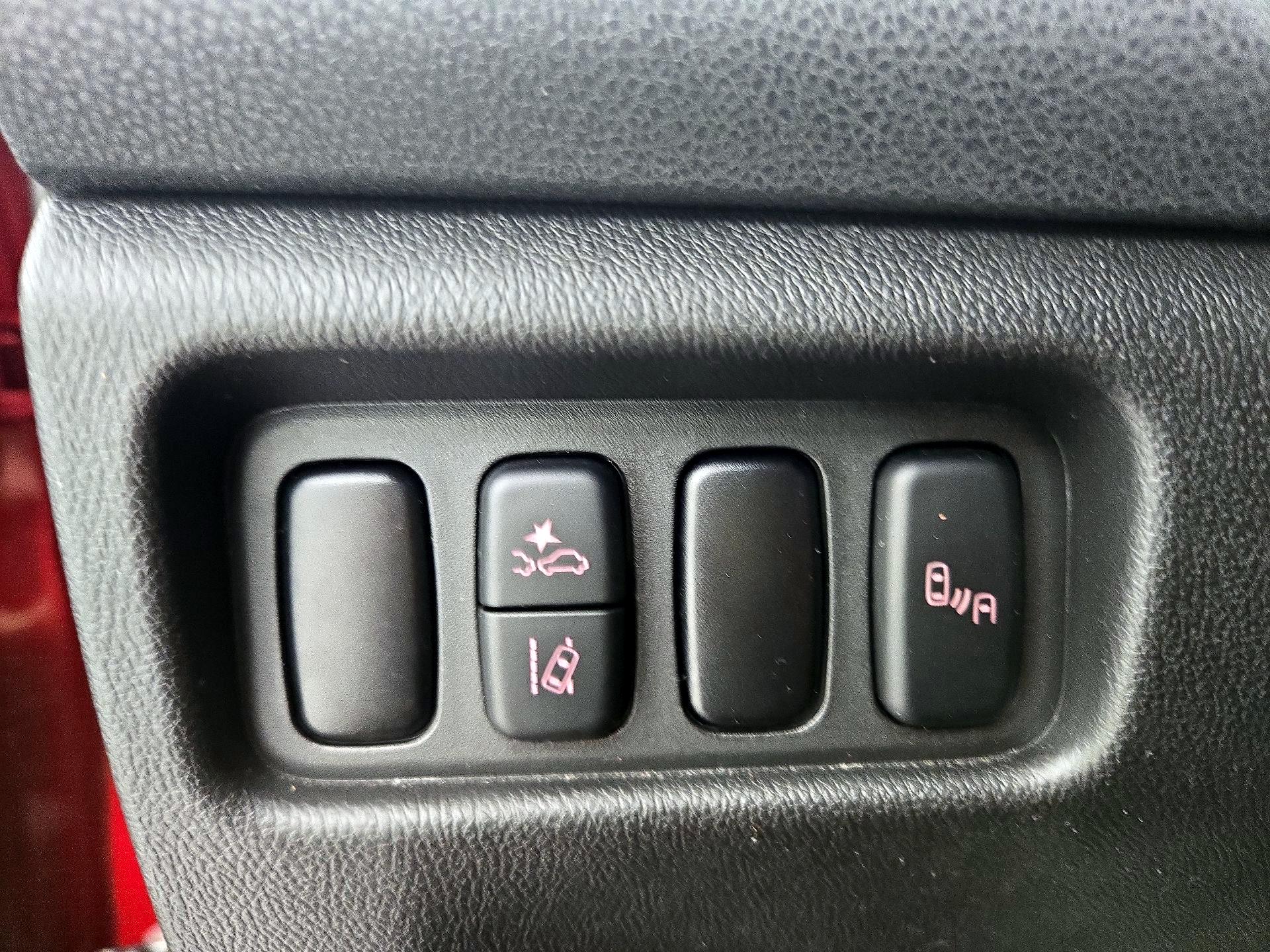 Thumbnail: 2022 Mitsubishi Outlander Sport - 13