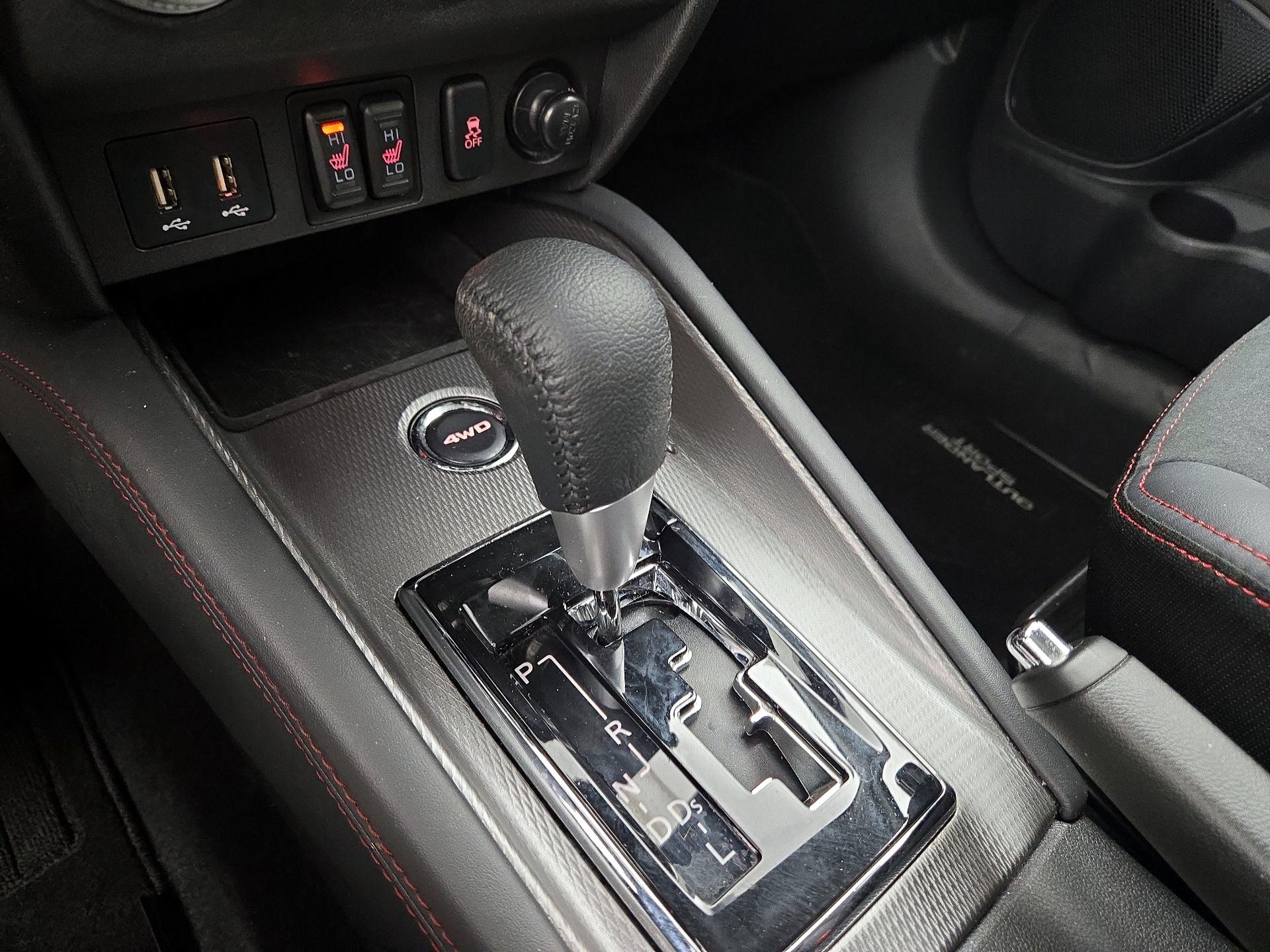 Thumbnail: 2022 Mitsubishi Outlander Sport - 17