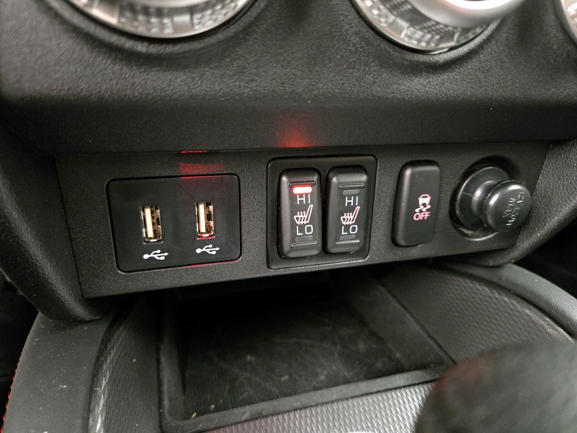 Thumbnail: 2022 Mitsubishi Outlander Sport - 18