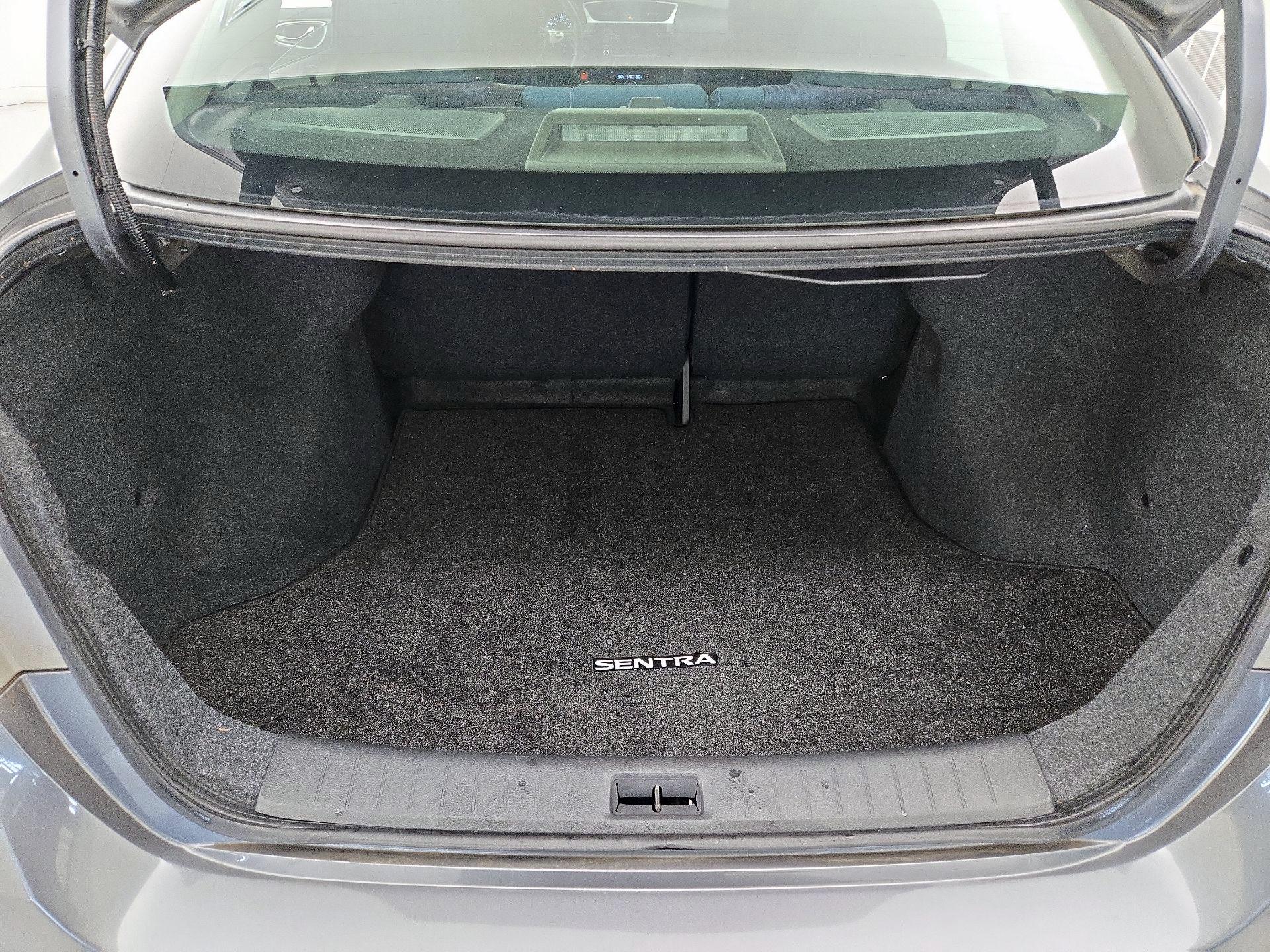 Thumbnail: 2019 Nissan Sentra - 20