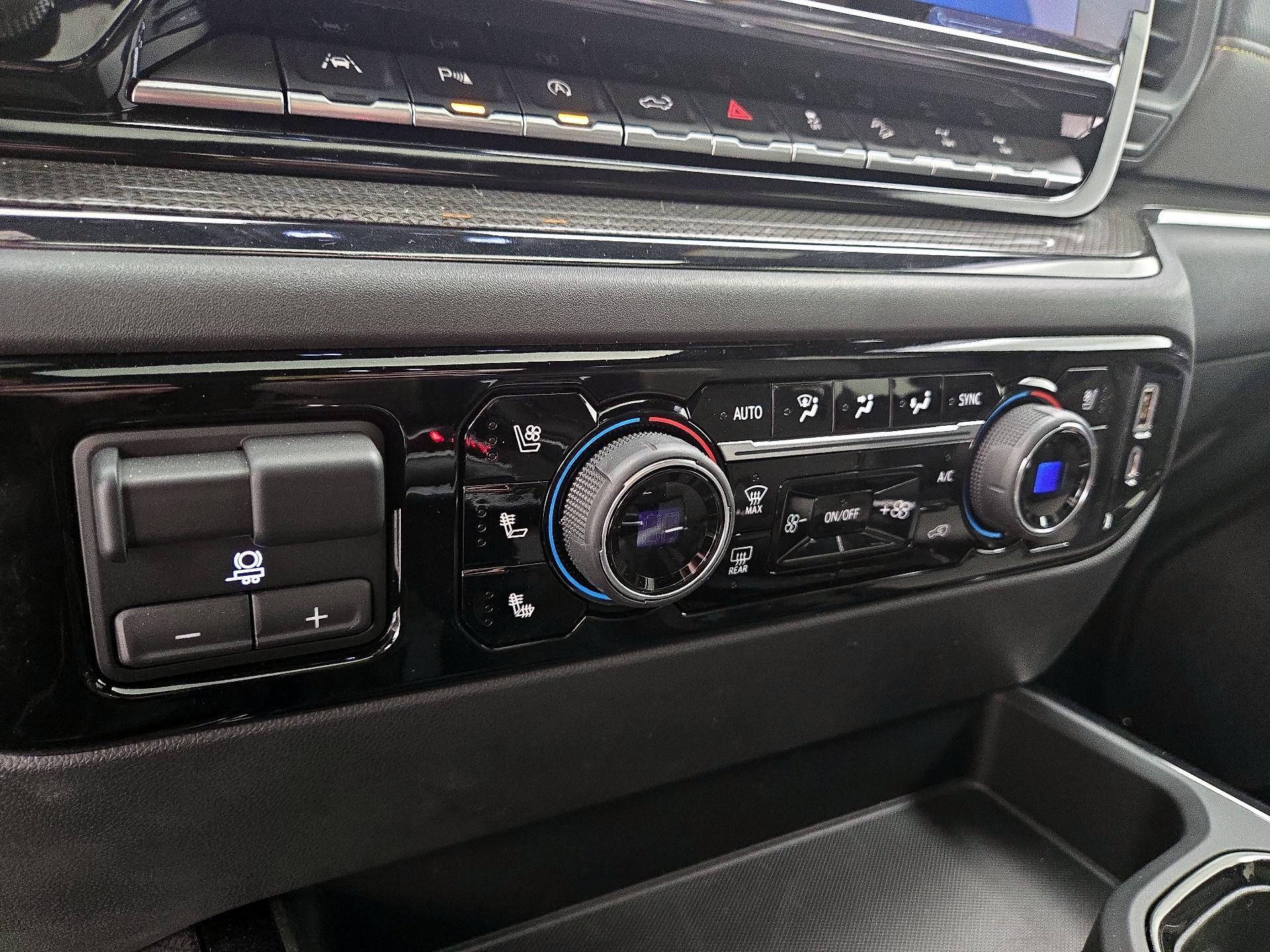 Thumbnail: 2022 Chevrolet Silverado 1500 - 17