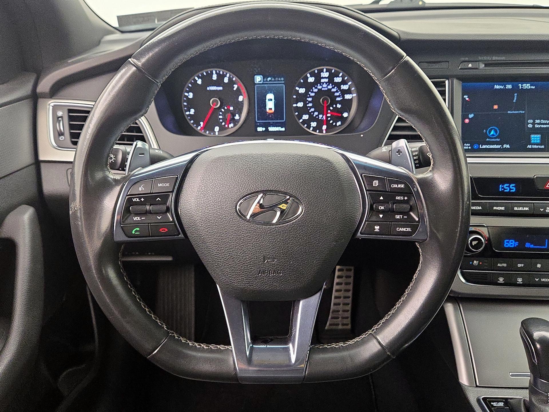 Thumbnail: 2015 Hyundai Sonata - 10