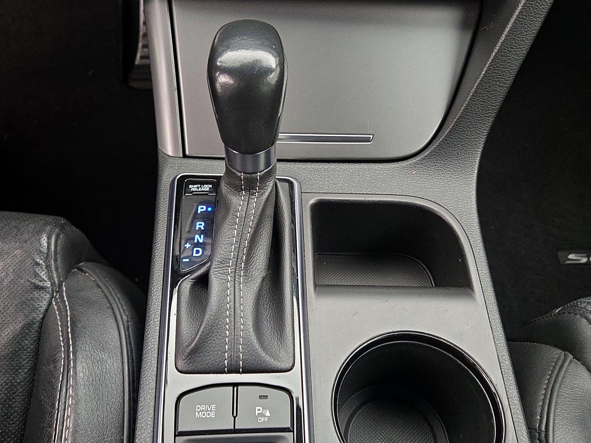 Thumbnail: 2015 Hyundai Sonata - 17