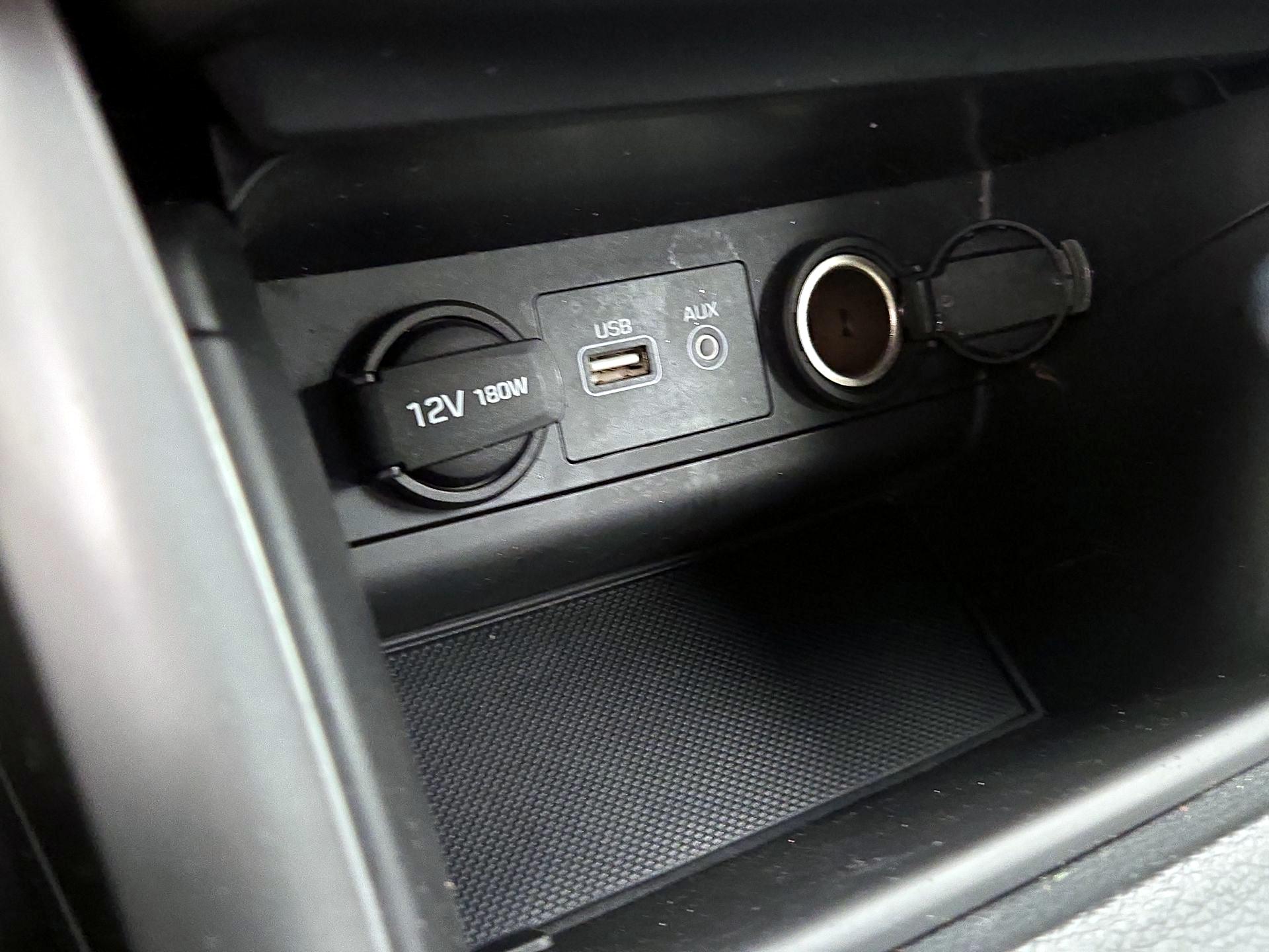 Thumbnail: 2015 Hyundai Sonata - 18