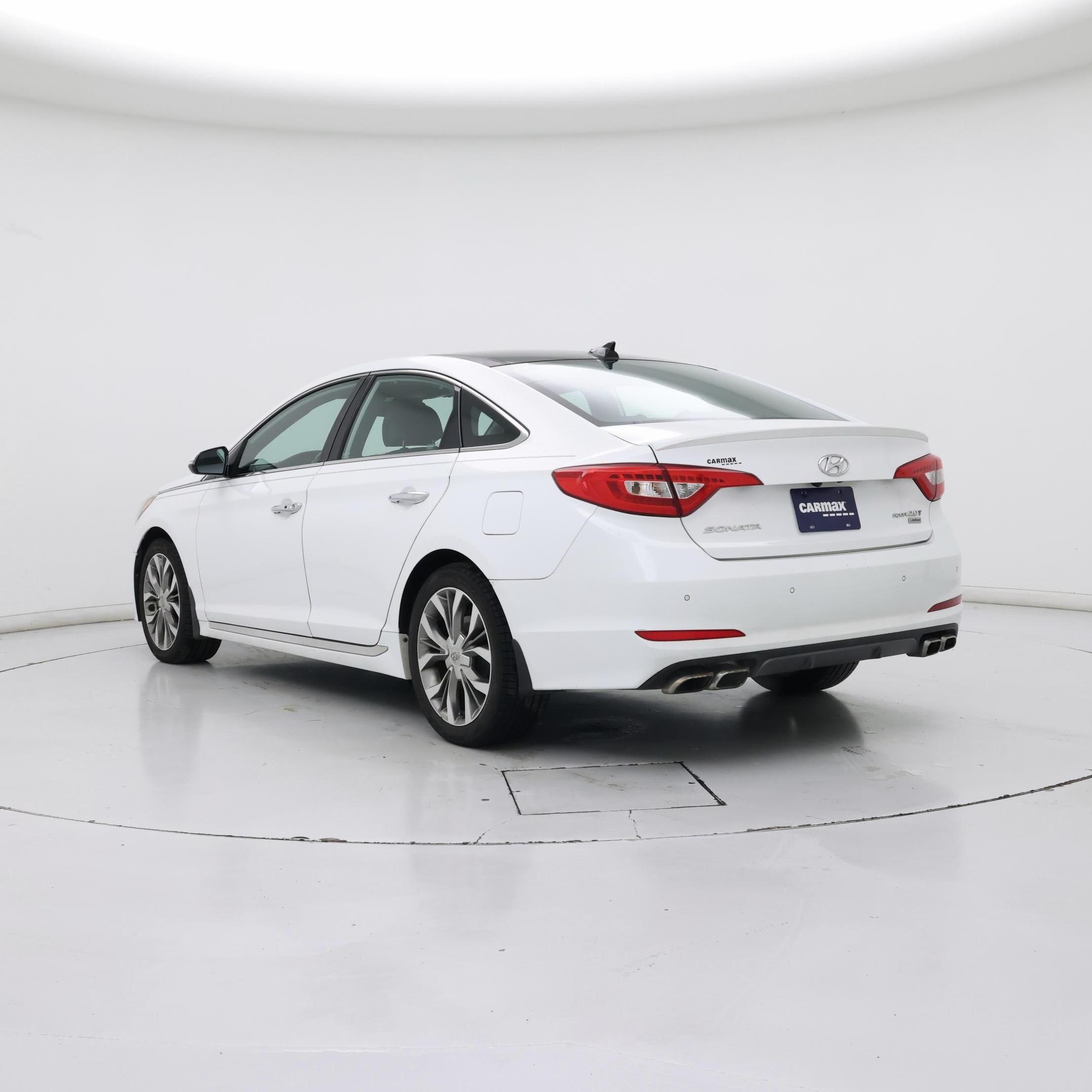 Thumbnail: 2015 Hyundai Sonata - 2
