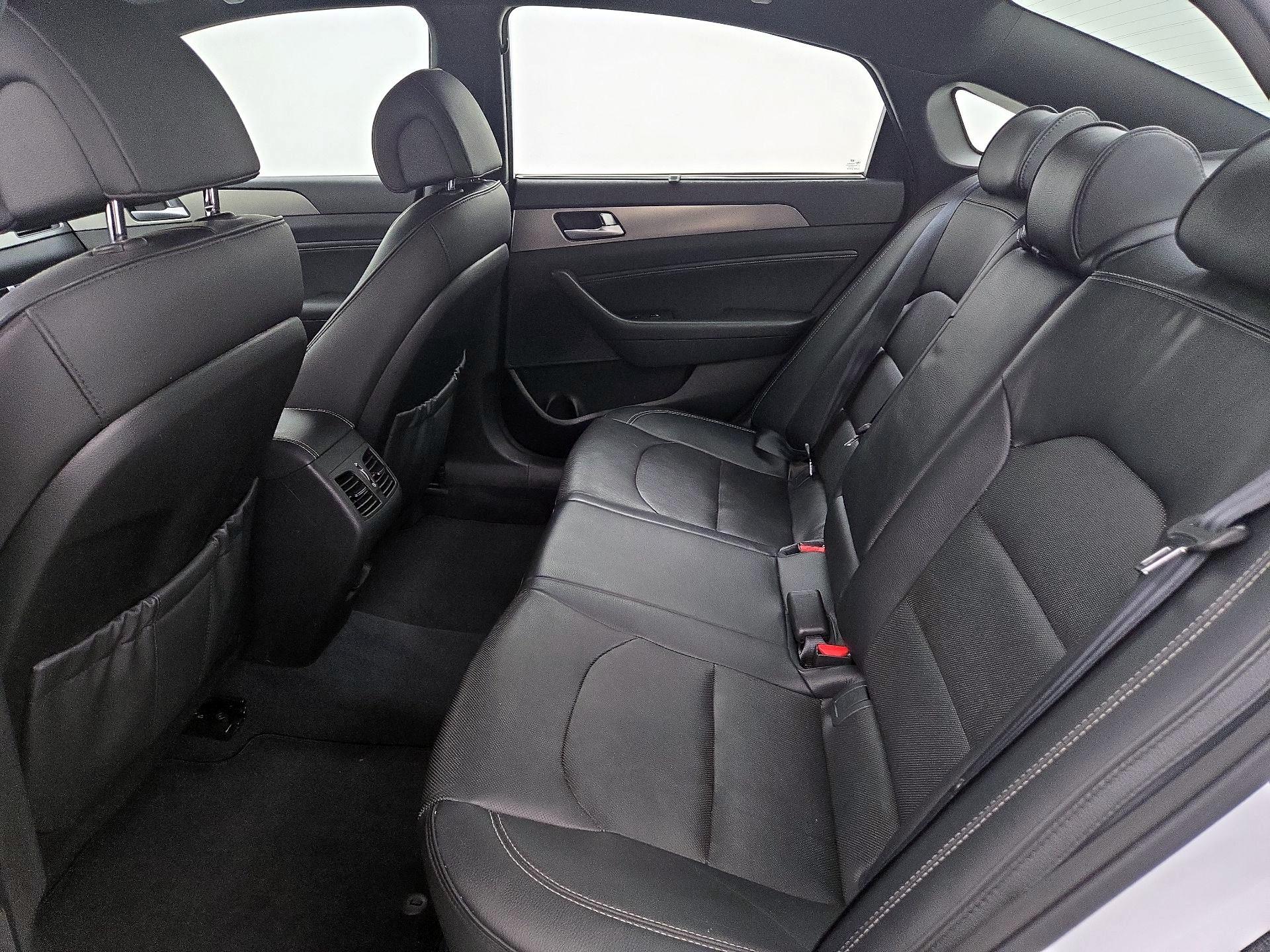 Thumbnail: 2015 Hyundai Sonata - 19