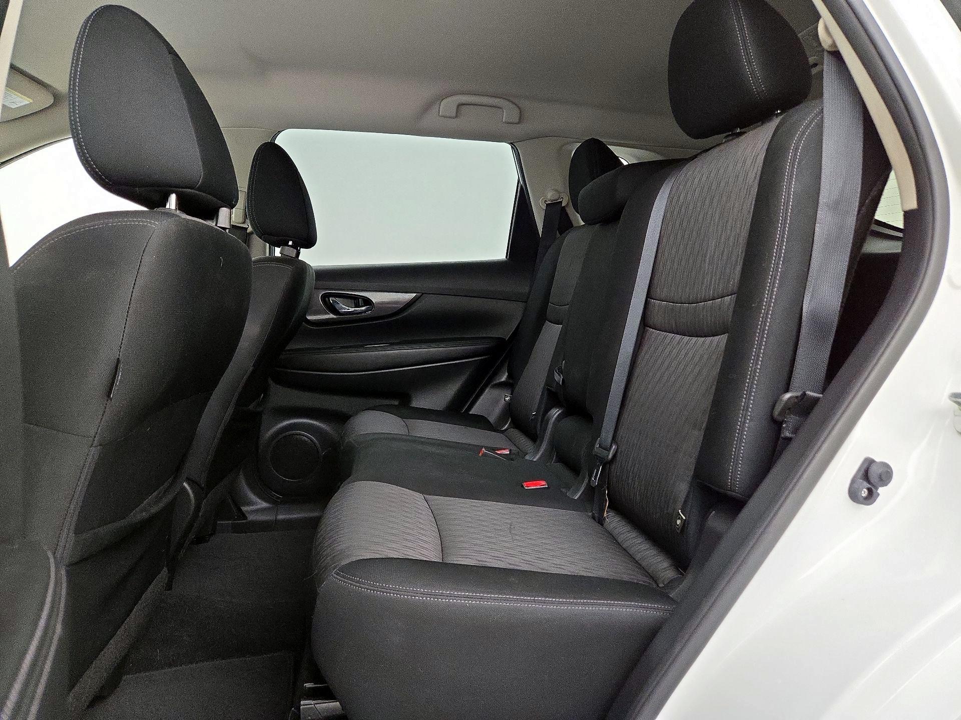 Thumbnail: 2020 Nissan Rogue - 19