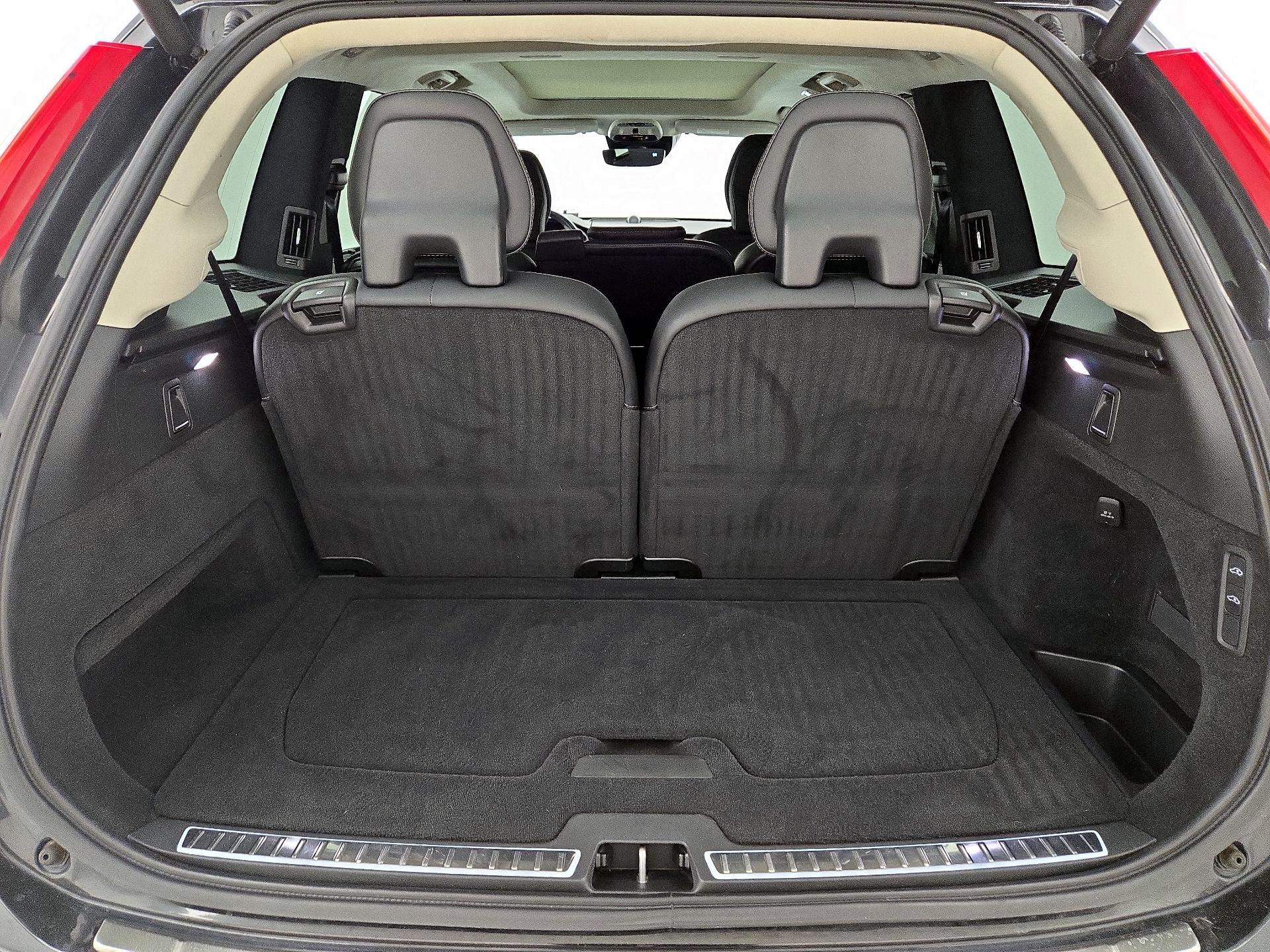 Thumbnail: 2019 Volvo XC90 - 19