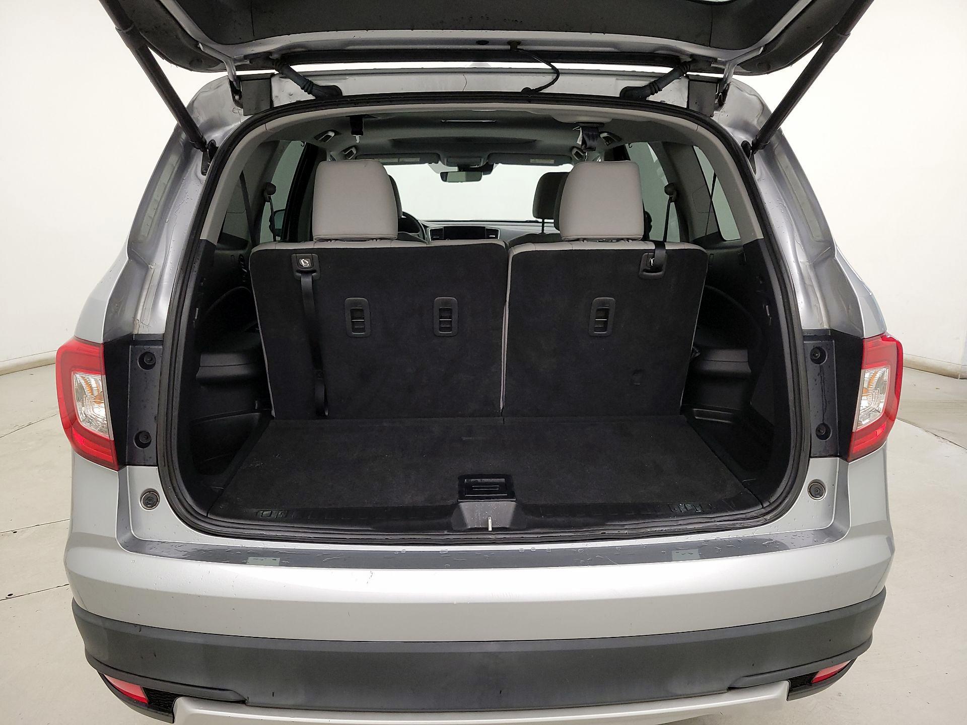 Thumbnail: 2019 Honda Pilot - 19