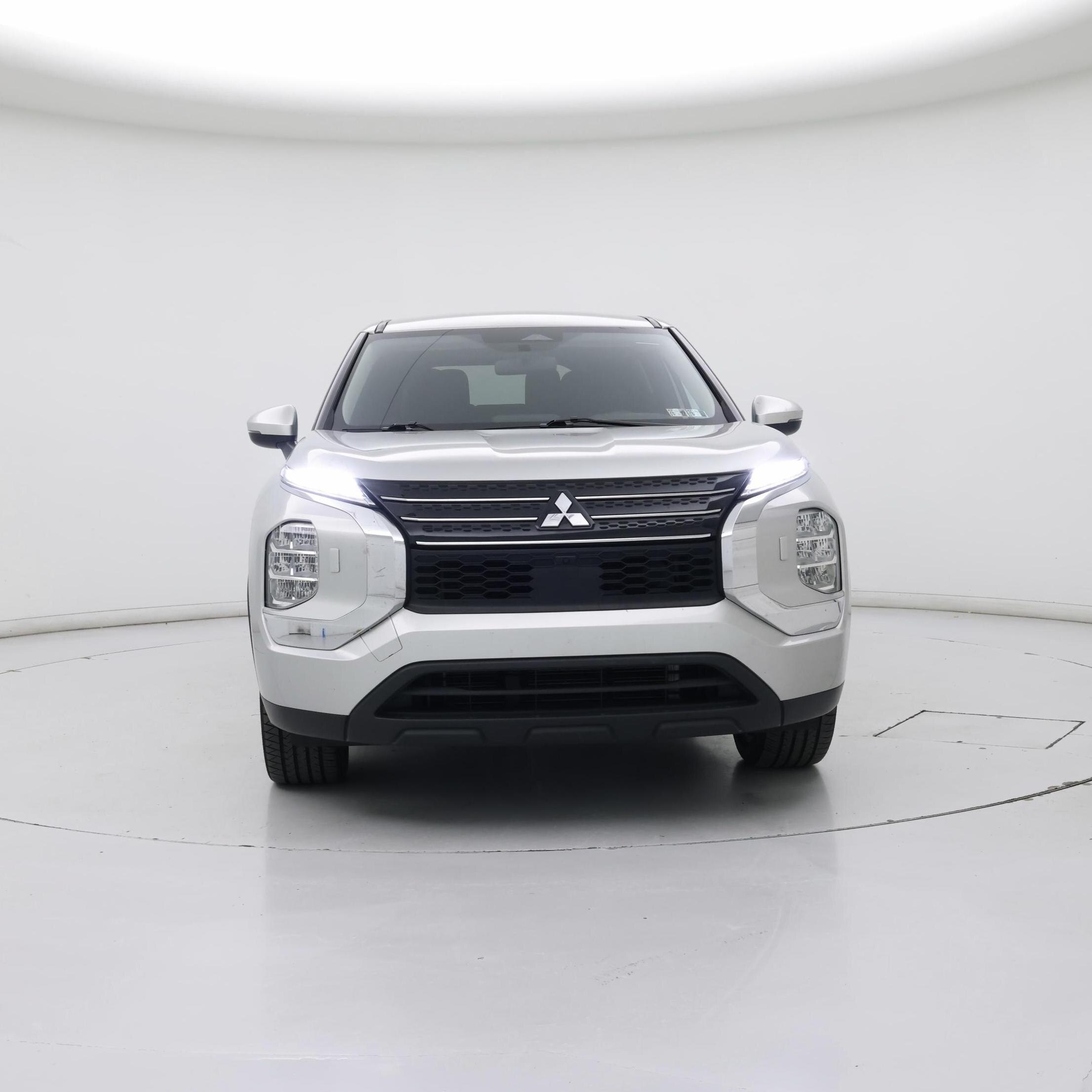 Thumbnail: 2022 Mitsubishi Outlander - 5