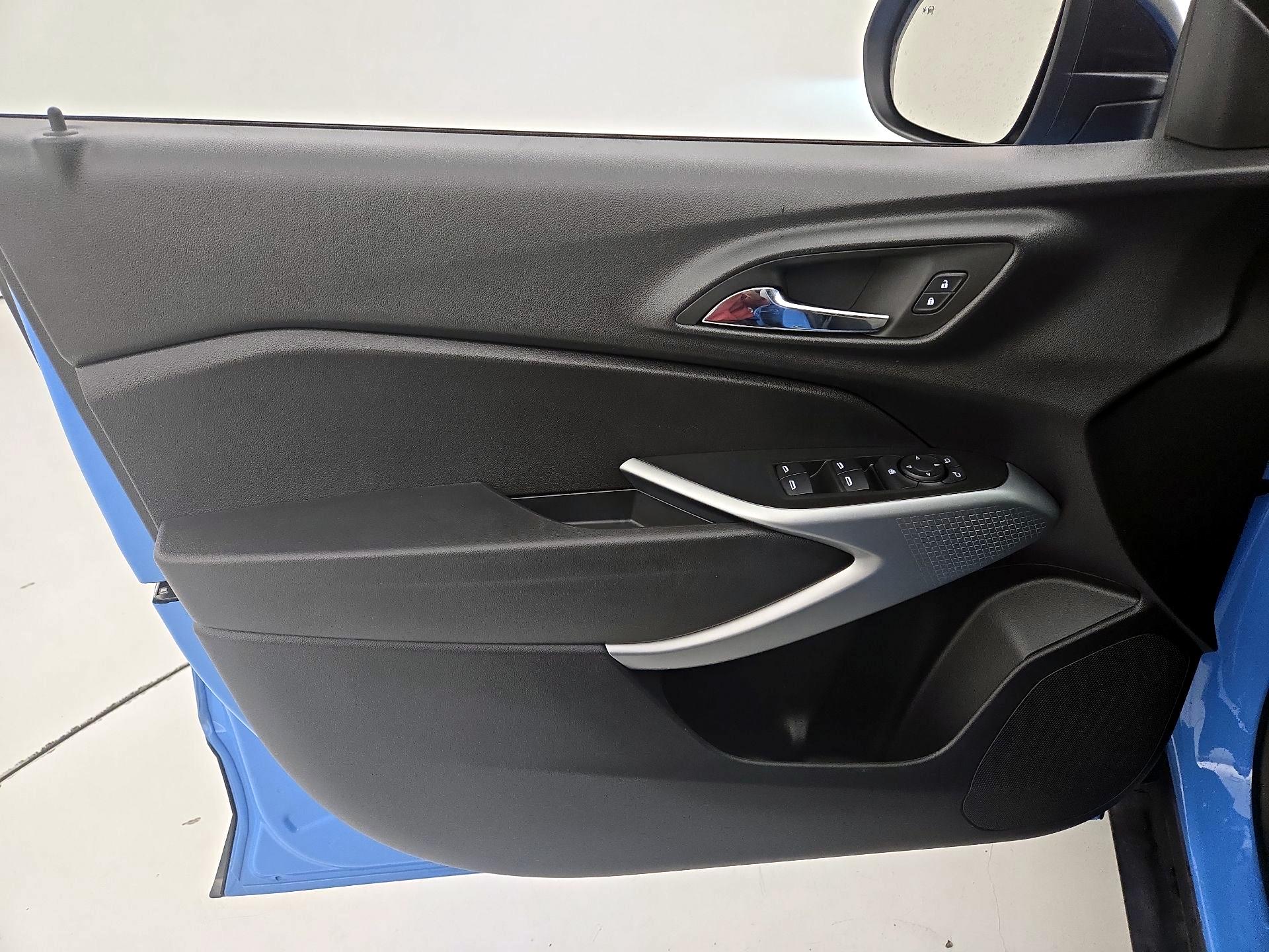 Thumbnail: 2024 Chevrolet Trax - 12