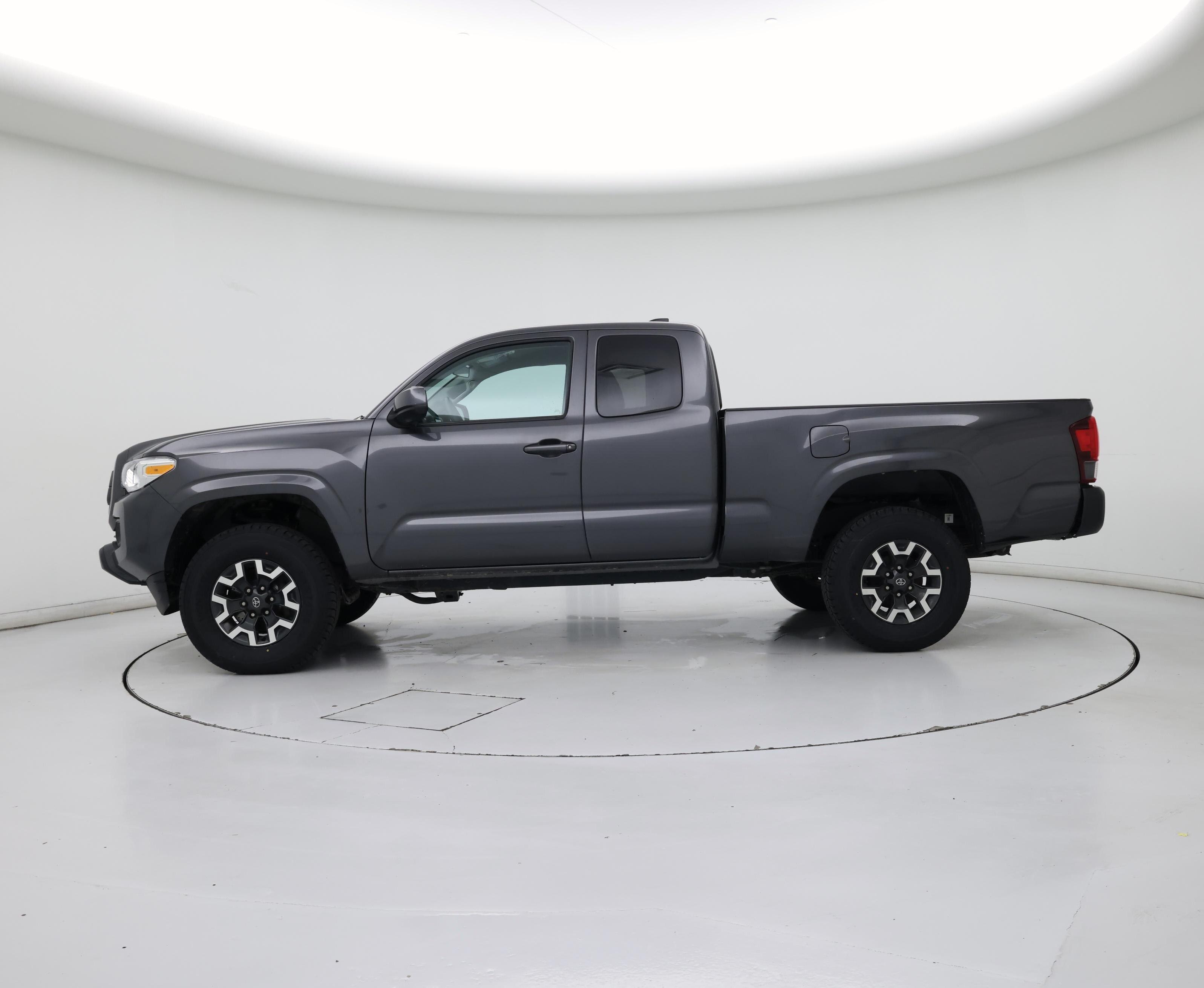 Thumbnail: 2023 Toyota Tacoma - 3