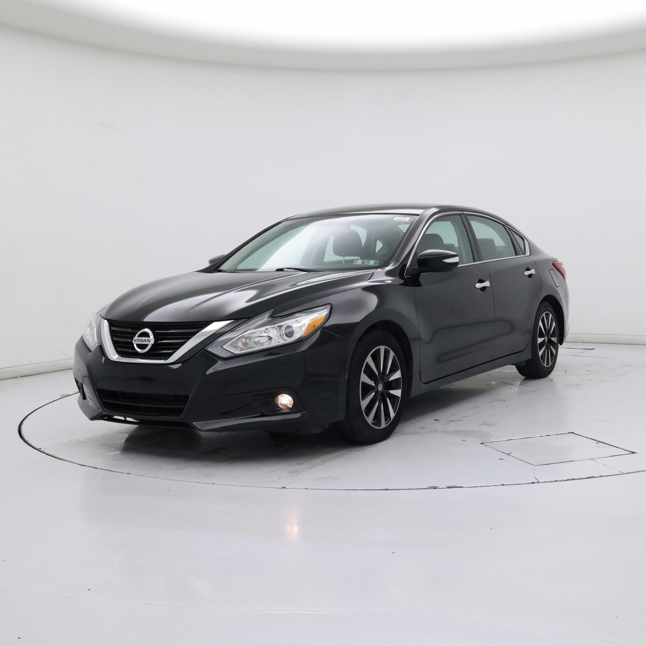 Thumbnail: 2018 Nissan Altima - 4