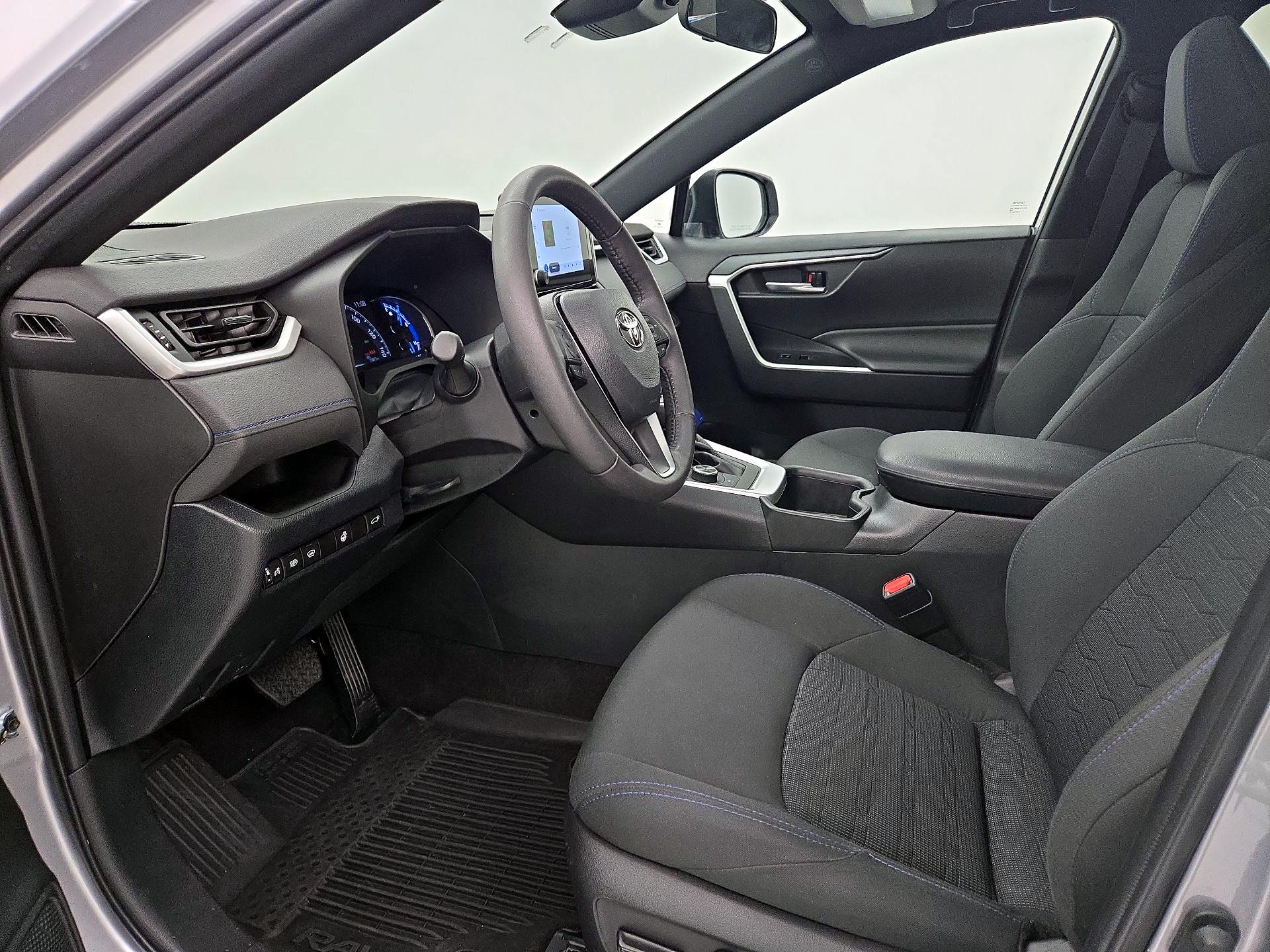 Thumbnail: 2023 Toyota RAV4 - 11